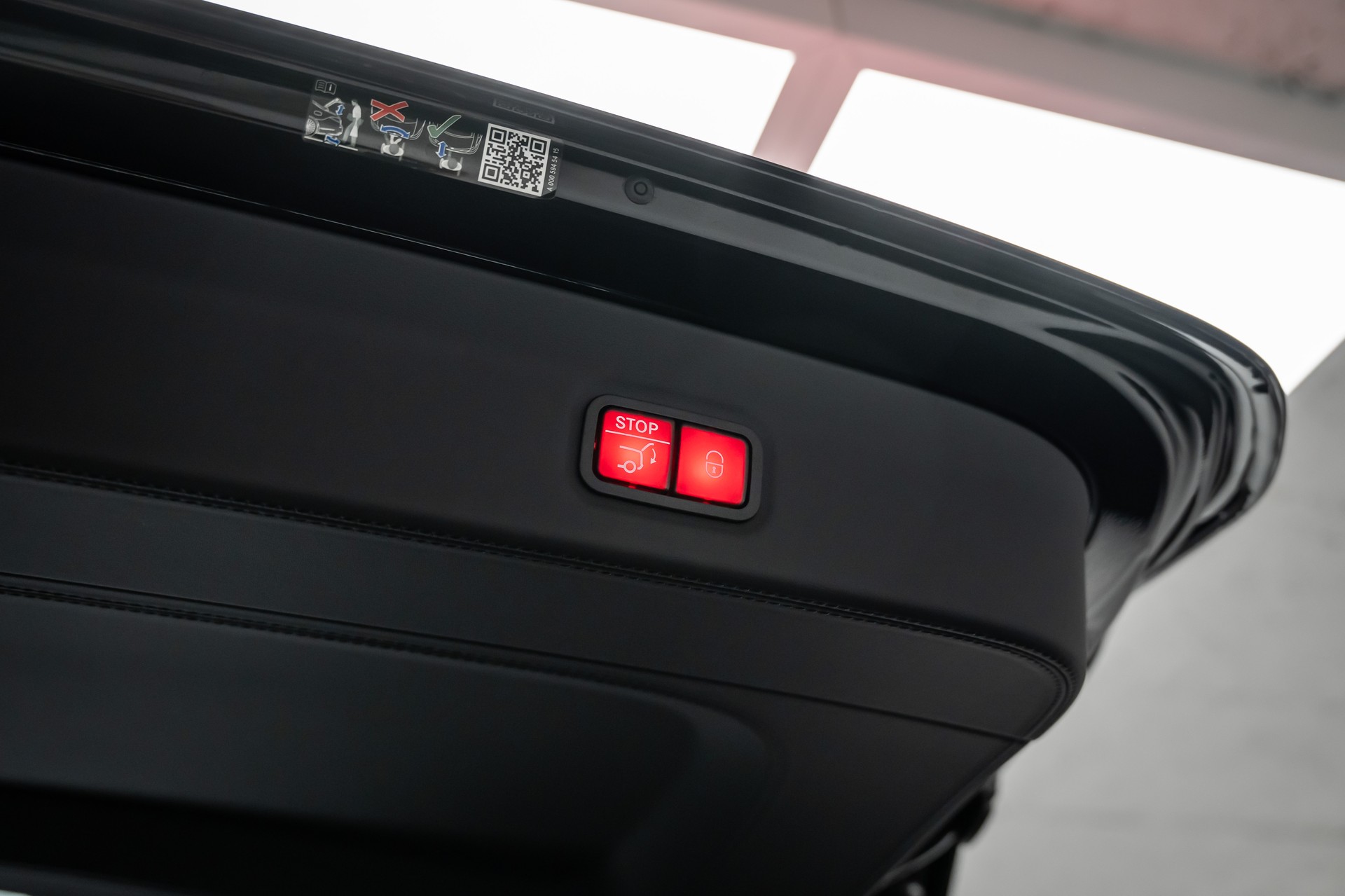 MERCEDES-BENZ GLS 600 MAYBACH * FIRST-CLASS FOND * KÜHLSCHRANK * KLAPPTISCHE * 24" SCHMIEDERÄDER * VOLL AUSSTATTUNG *-image-48