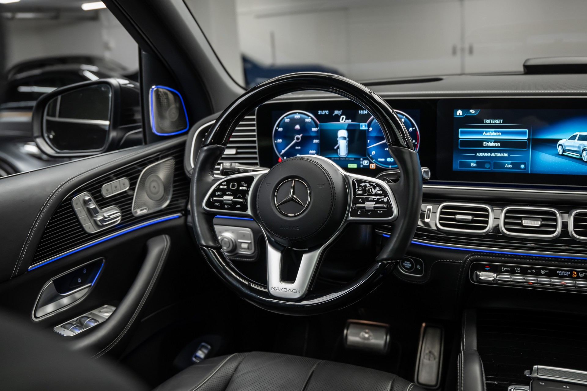 MERCEDES-BENZ GLS 600 MAYBACH * FIRST-CLASS FOND * KÜHLSCHRANK * KLAPPTISCHE * 24" SCHMIEDERÄDER * VOLL AUSSTATTUNG *-image-27