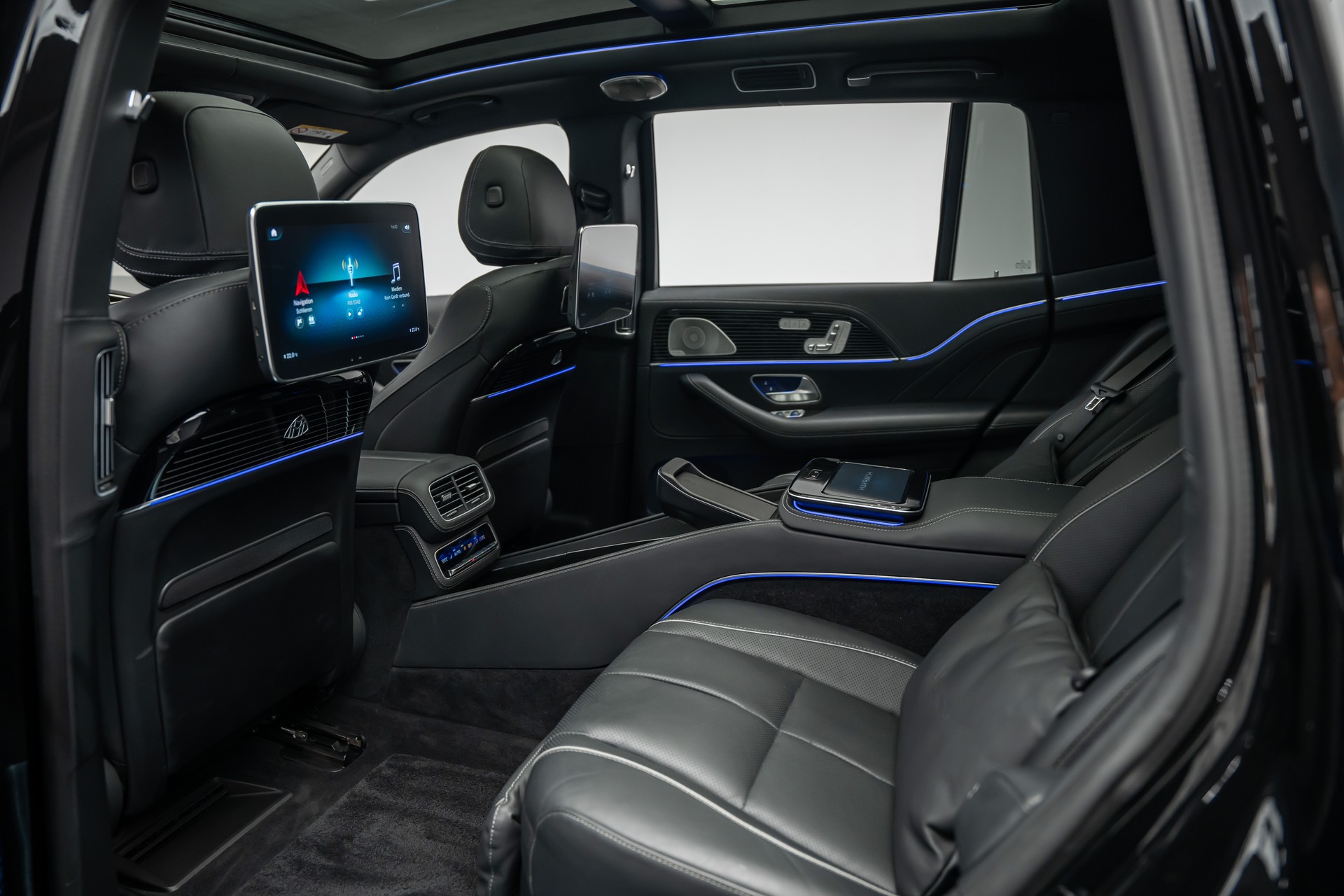 MERCEDES-BENZ GLS 600 MAYBACH * FIRST-CLASS FOND * KÜHLSCHRANK * KLAPPTISCHE * 24" SCHMIEDERÄDER * VOLL AUSSTATTUNG *-image-13