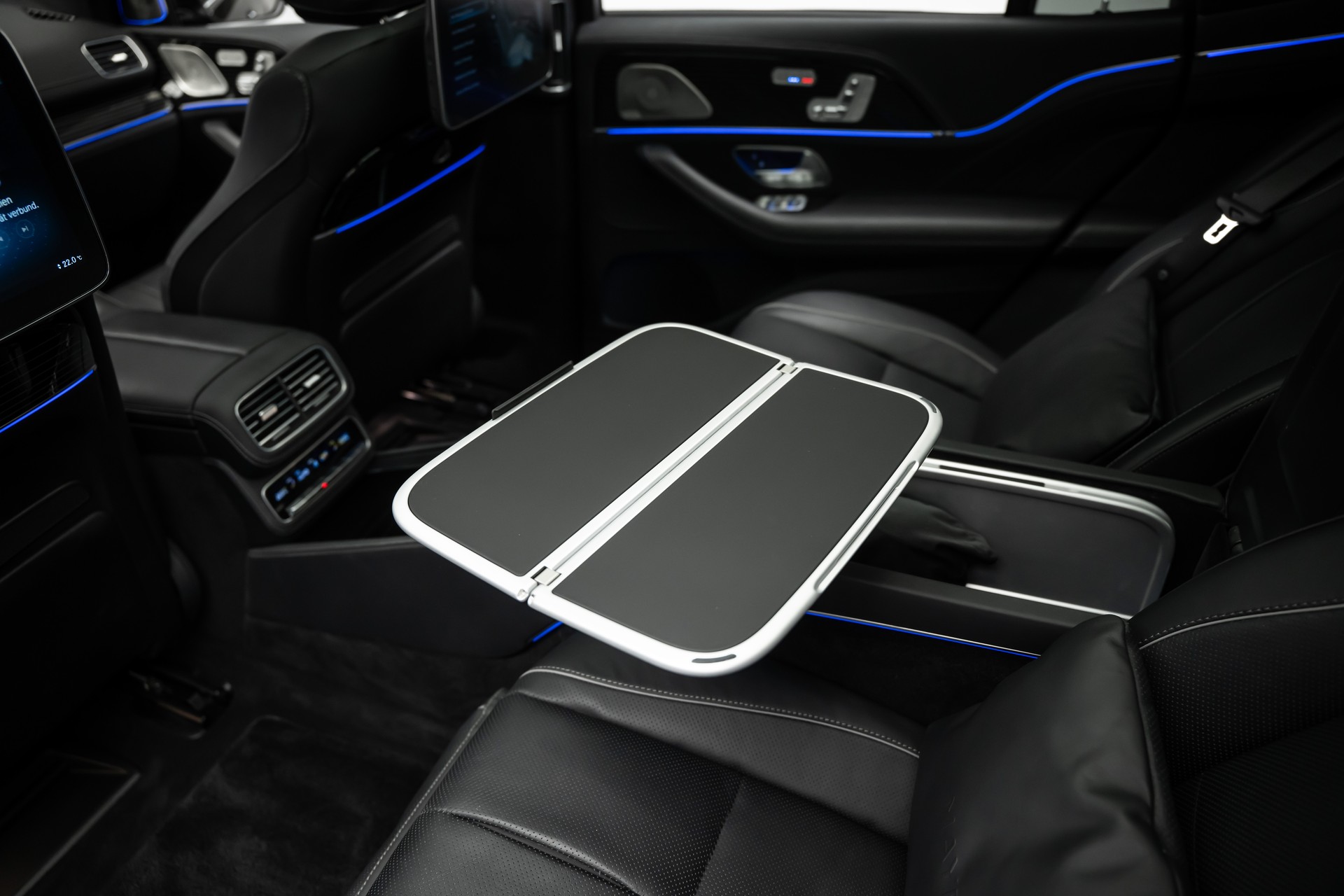MERCEDES-BENZ GLS 600 MAYBACH * FIRST-CLASS FOND * KÜHLSCHRANK * KLAPPTISCHE * 24" SCHMIEDERÄDER * VOLL AUSSTATTUNG *-image-28