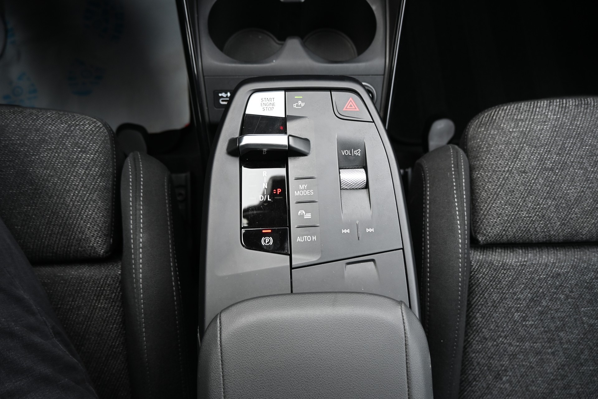 BMW 223d Active Tourer xDrive DKG (CH Auto) + AHK 1500kg-image-18