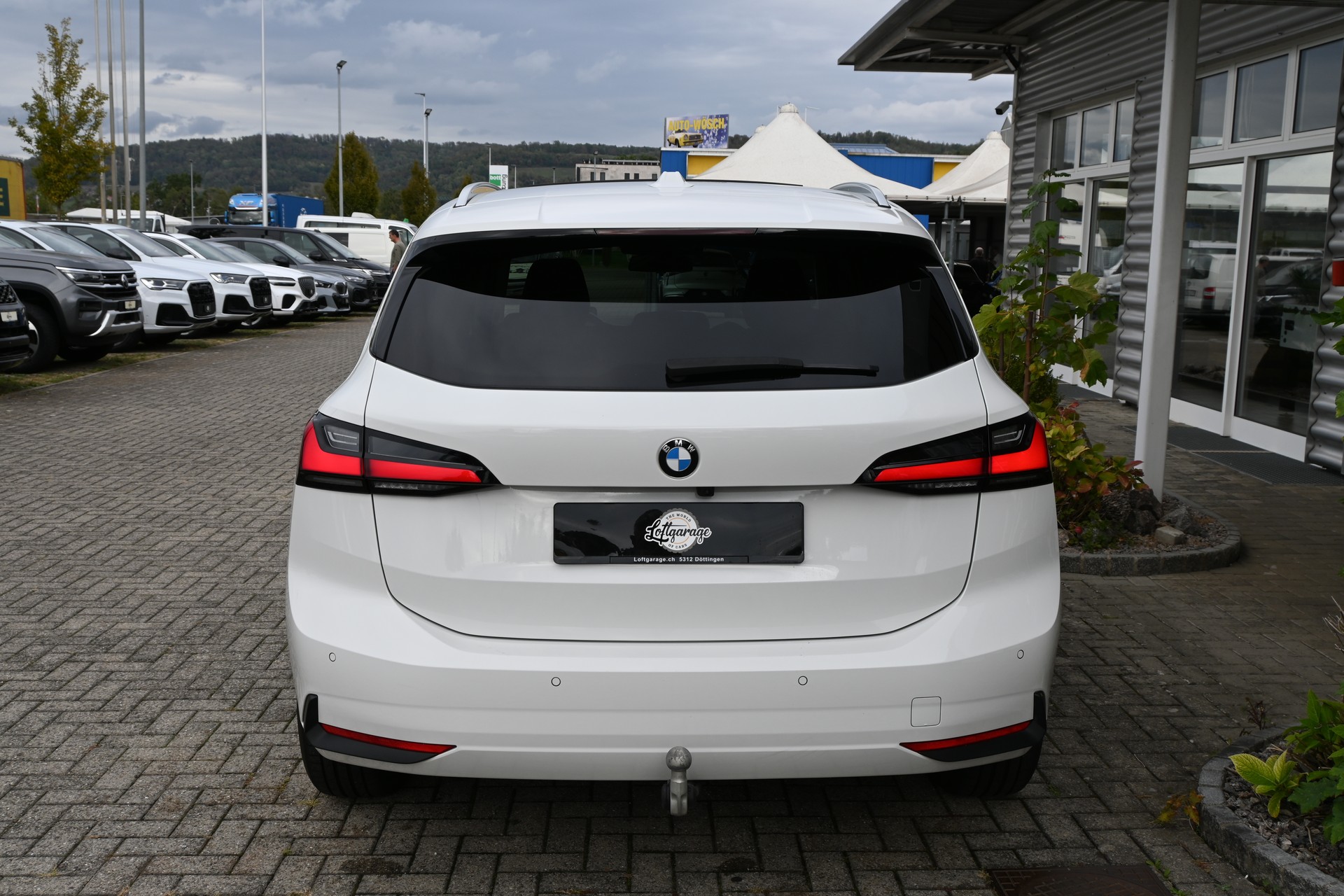 BMW 223d Active Tourer xDrive DKG (CH Auto) + AHK 1500kg-showroom-element-3