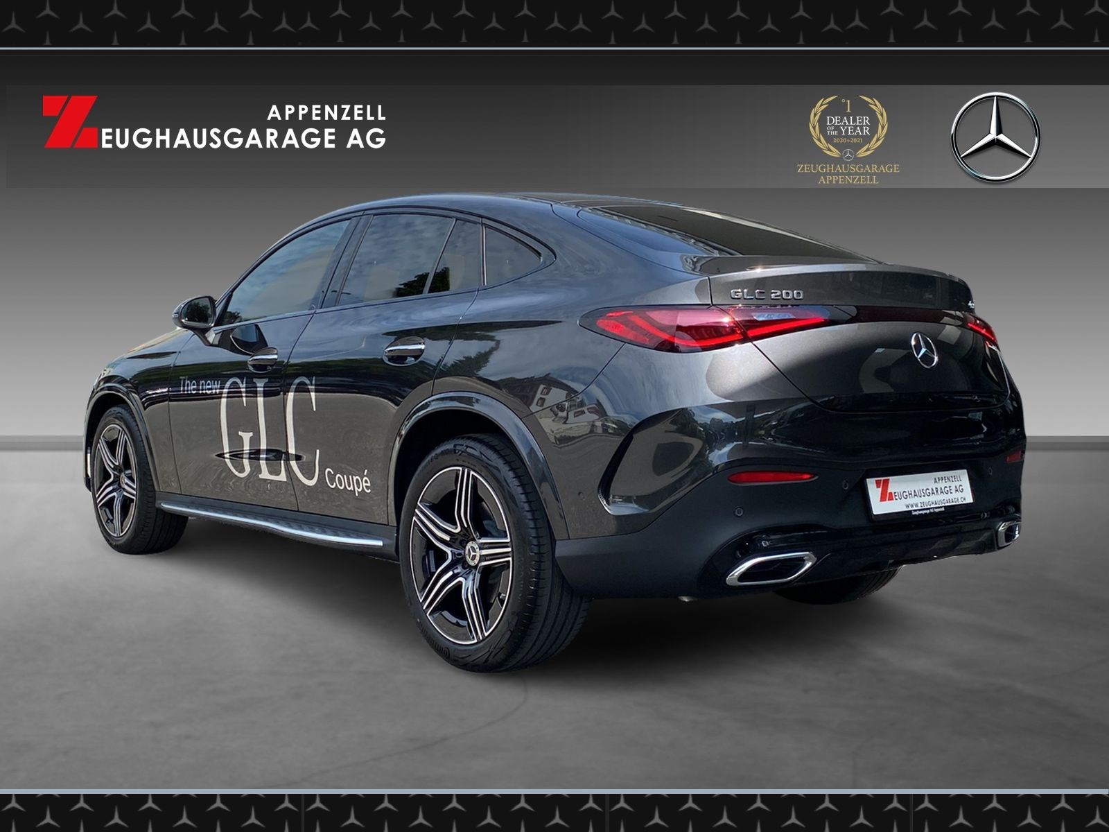 MERCEDES-BENZ GLC Coupe 200 AMG Line 4M-showroom-element-3