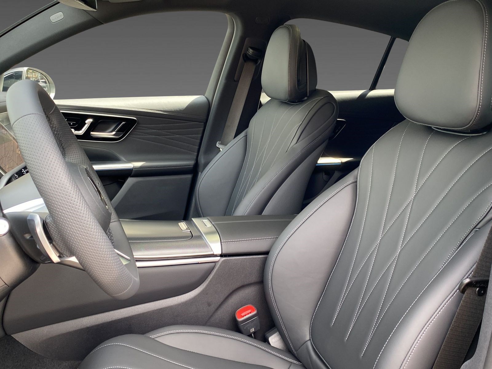 MERCEDES-BENZ GLC Coupe 200 AMG Line 4M-image-9