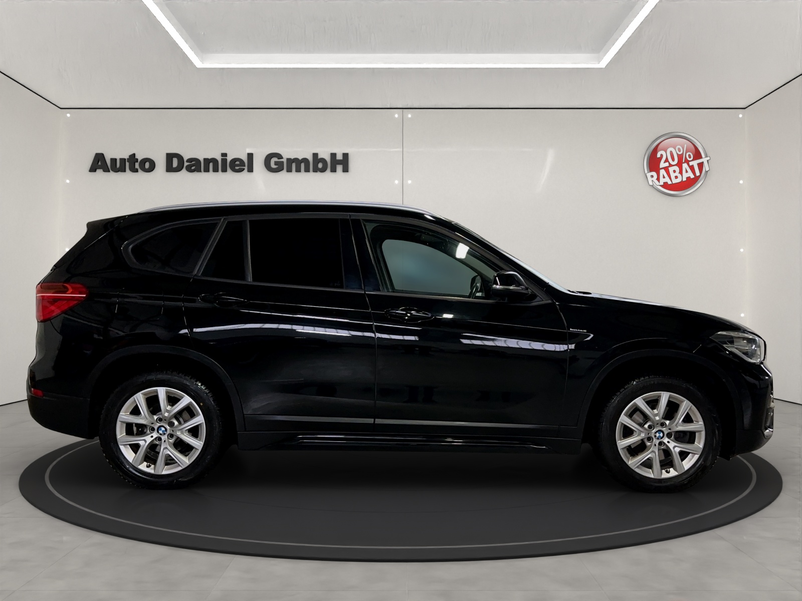 BMW X1 xDrive 18d Sport Line Steptronic-showroom-element-3
