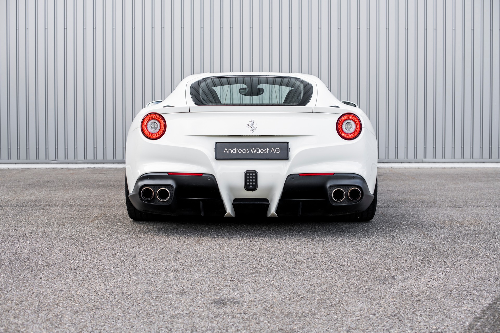 FERRARI F12 Berlinetta-image-2