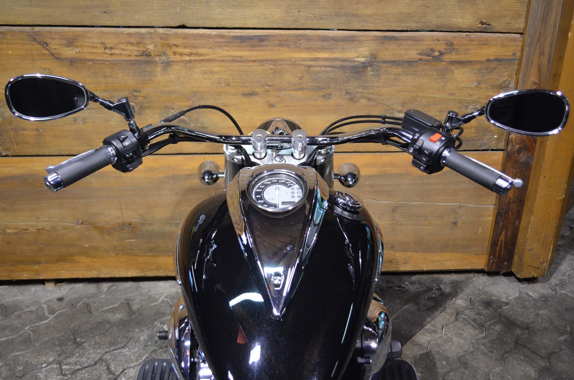 YAMAHA XVS 950 A Midnight Star-image-2