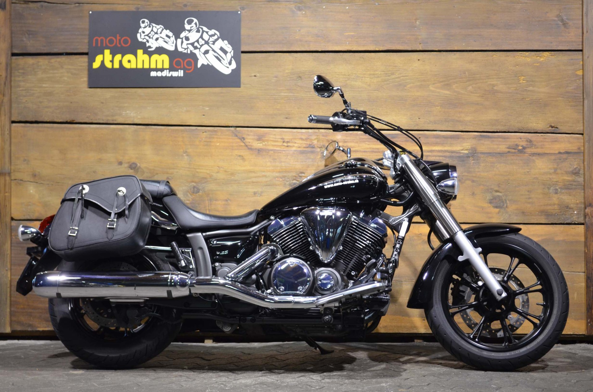 YAMAHA XVS 950 A Midnight Star-image-1