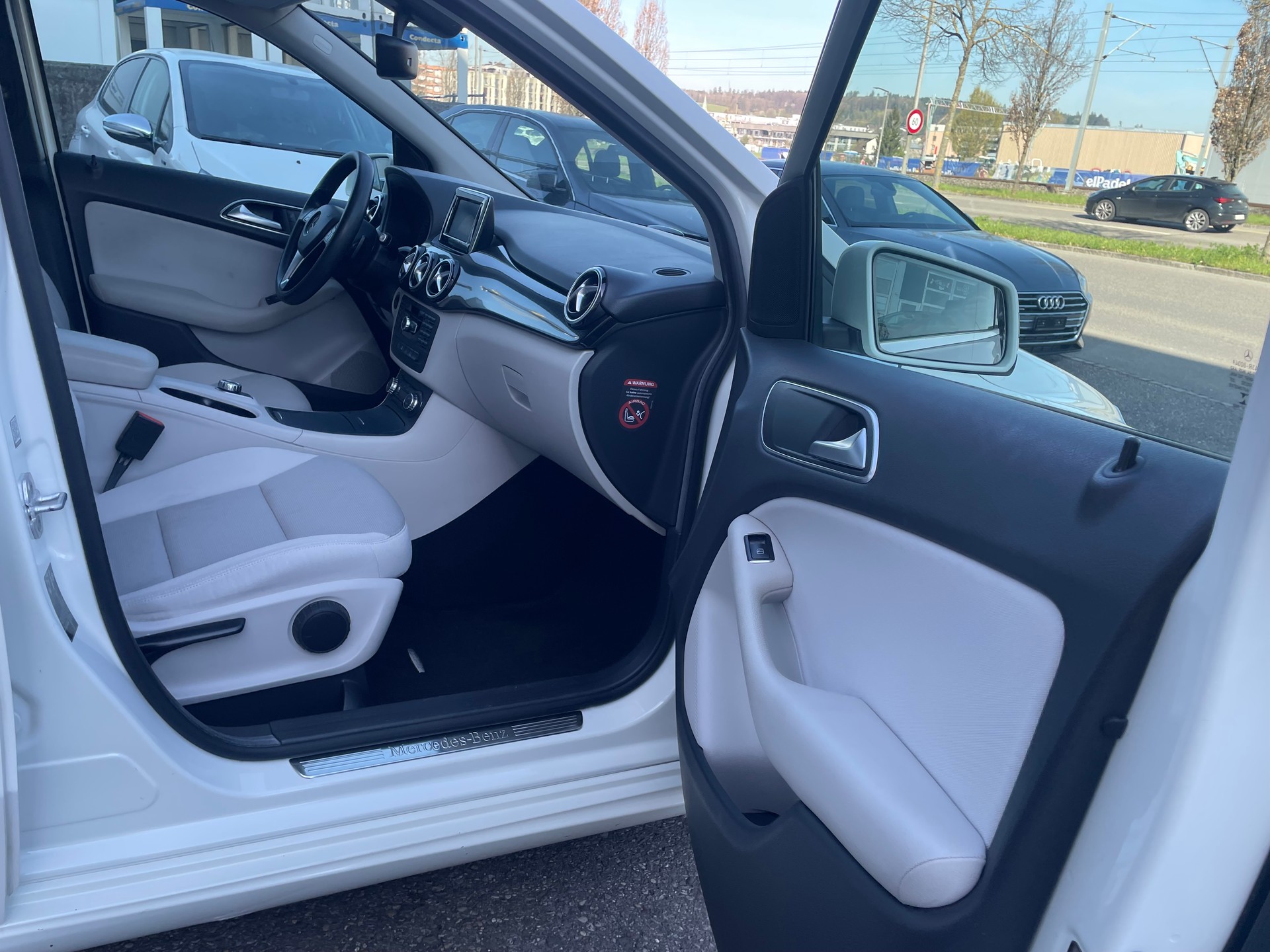 MERCEDES-BENZ B 180 CDI 7G-DCT-image-7