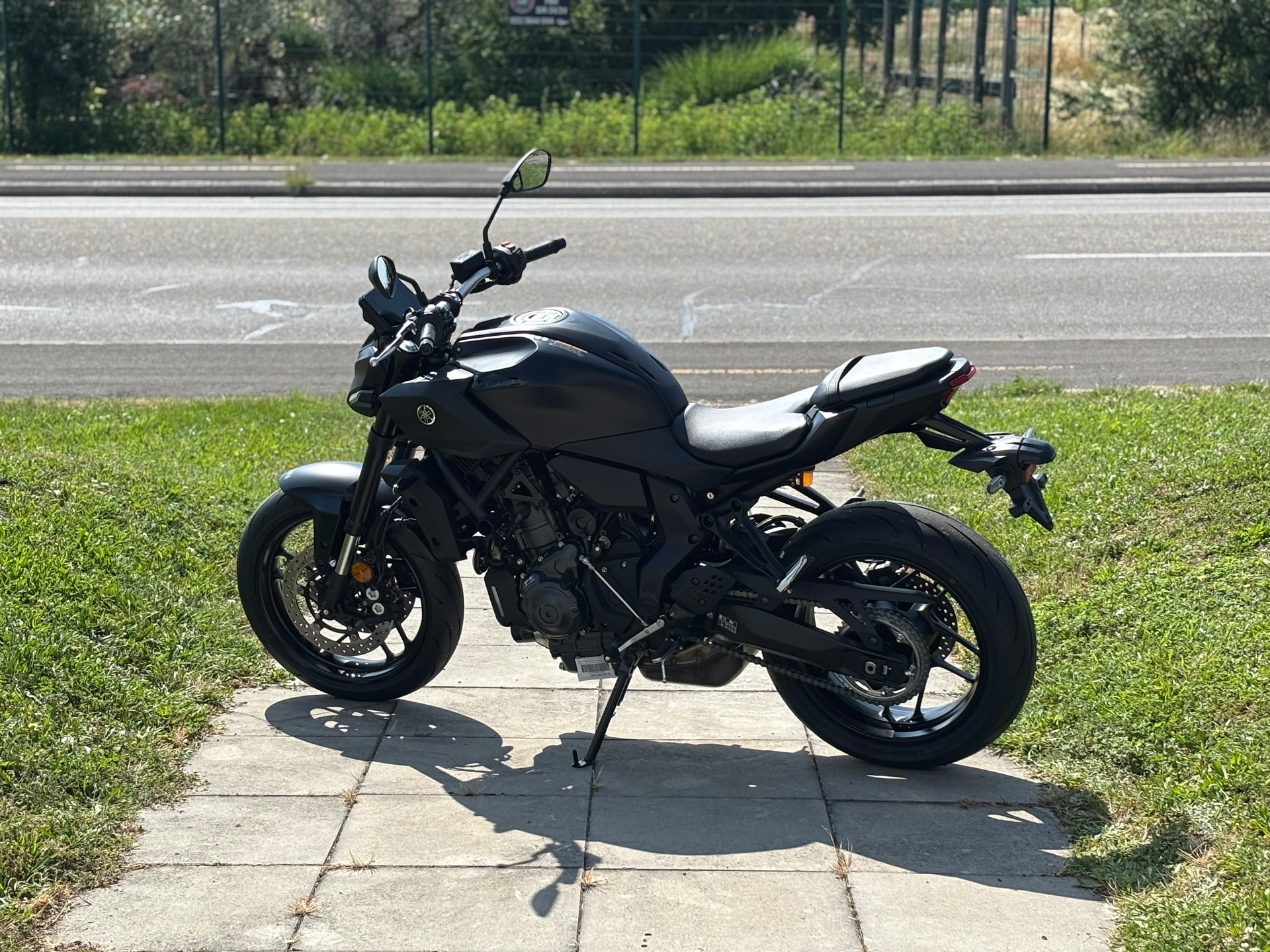 YAMAHA MT-07-image-2