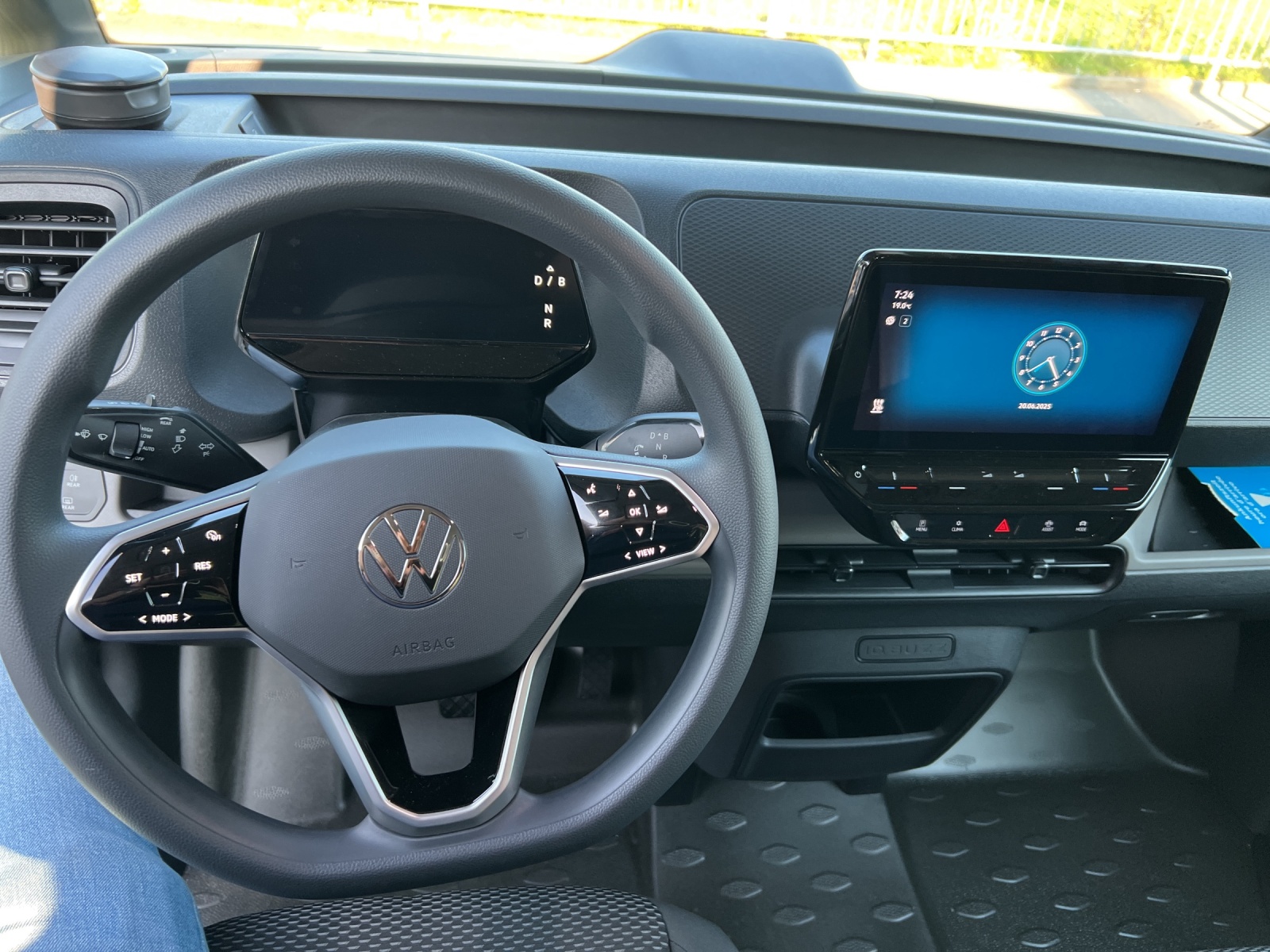 VW ID. Buzz Cargo-image-4