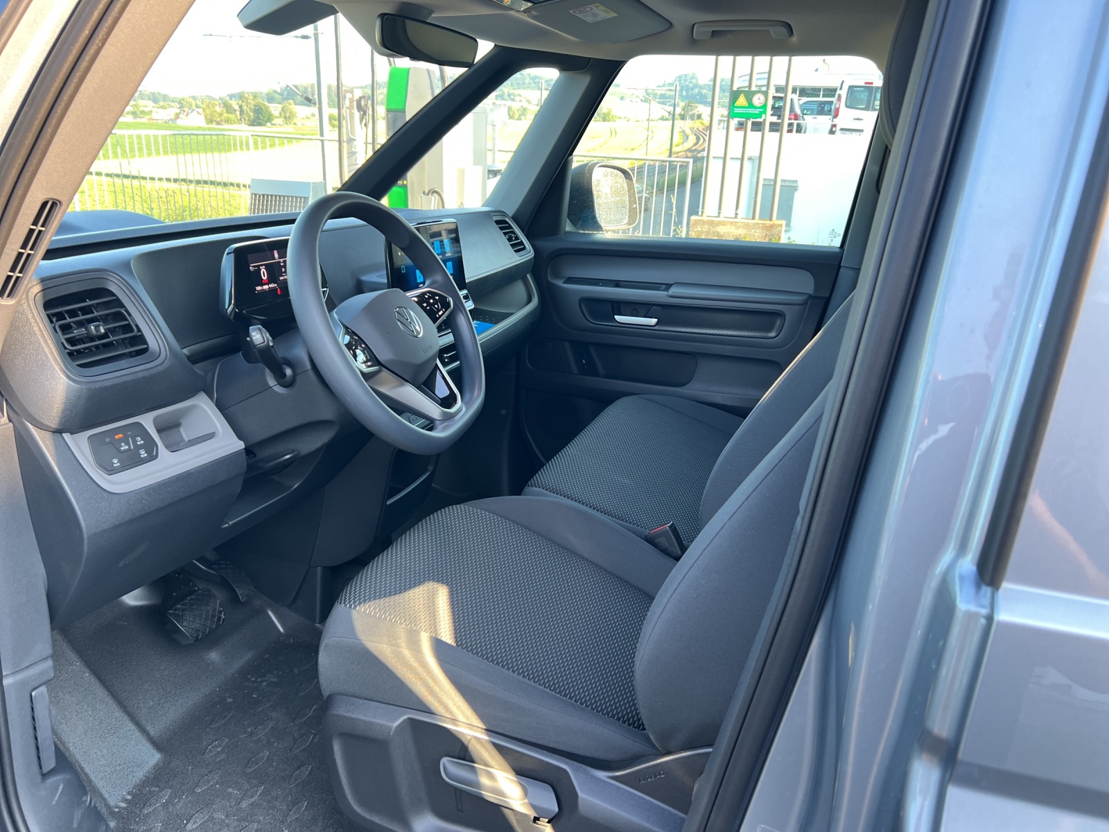 VW ID. Buzz Cargo-image-7