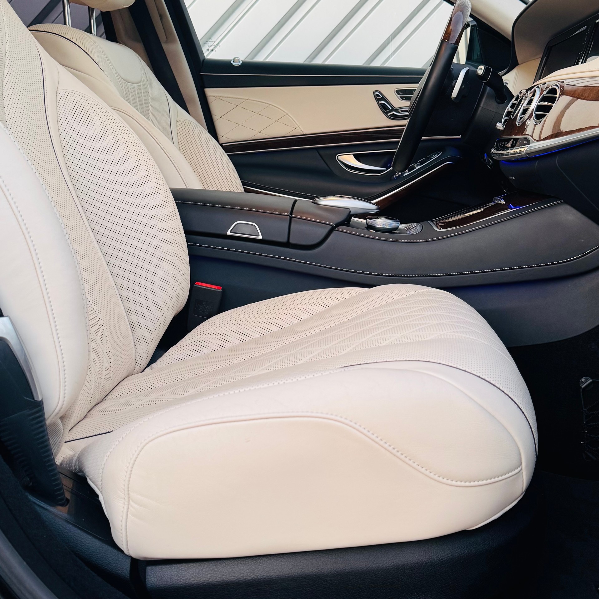 MERCEDES-BENZ S 500 L 4Matic 7G-Tronic-image-27