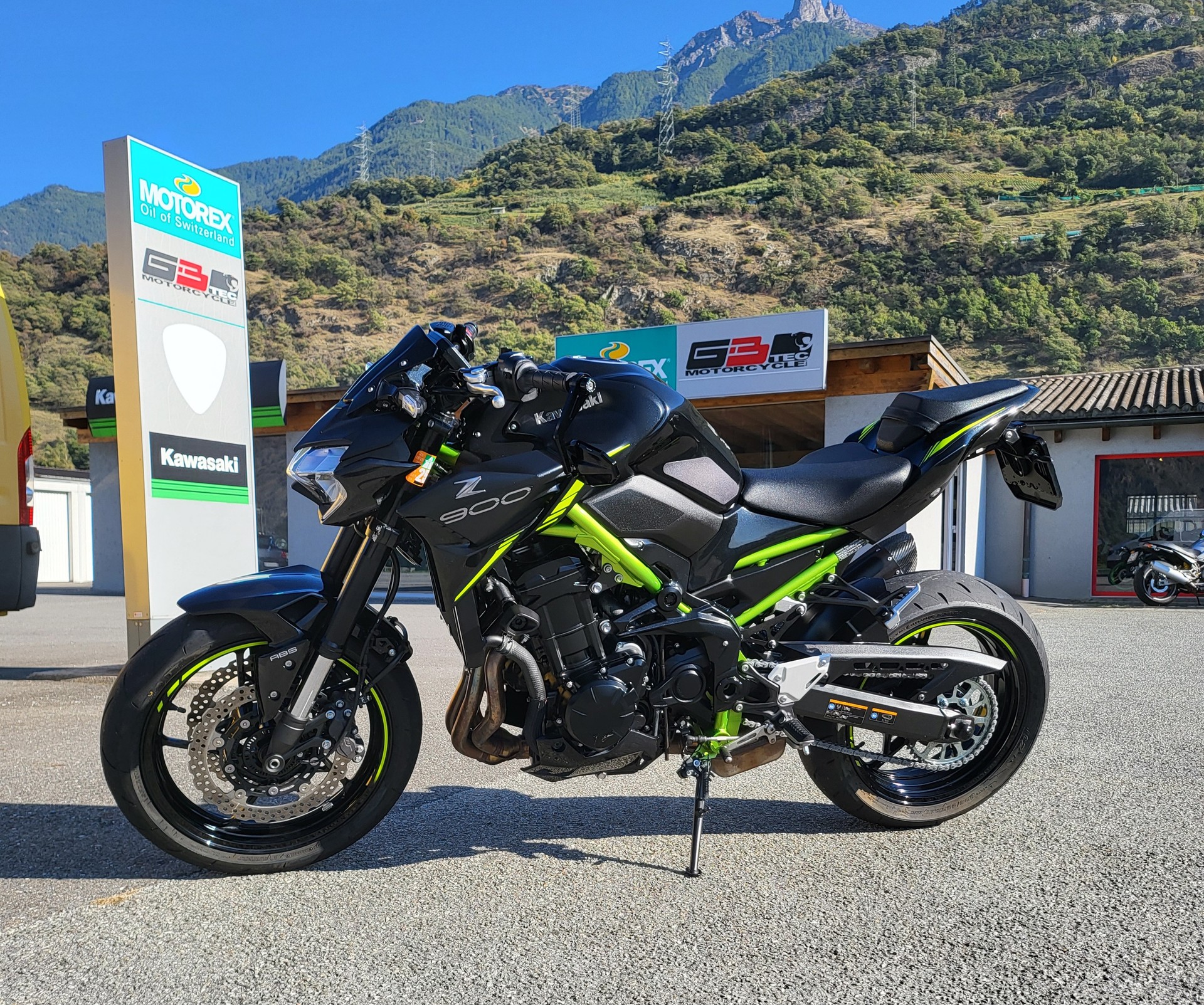 KAWASAKI Z 900-image-0