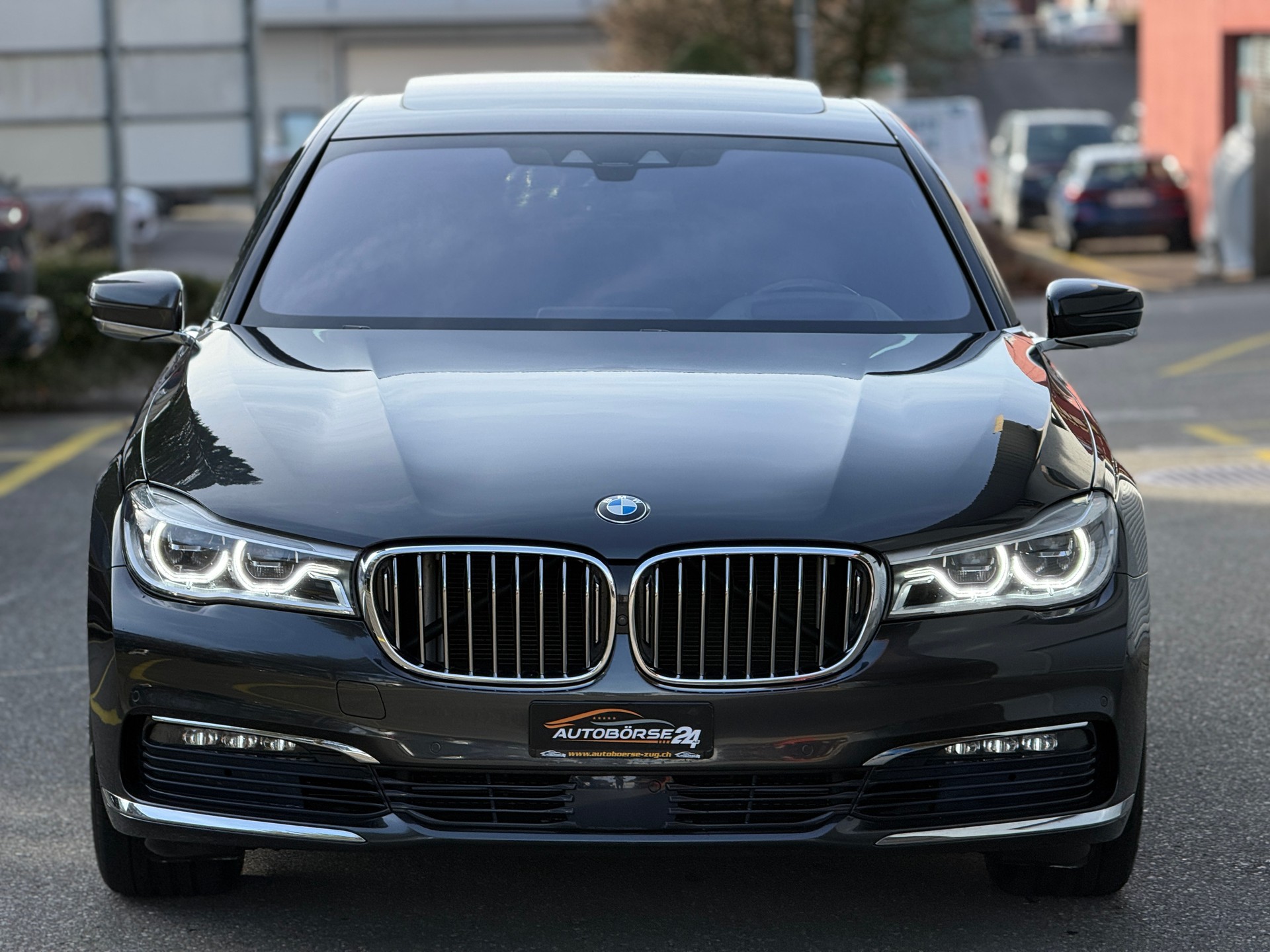 BMW 730d xDrive Steptronic-showroom-element-2