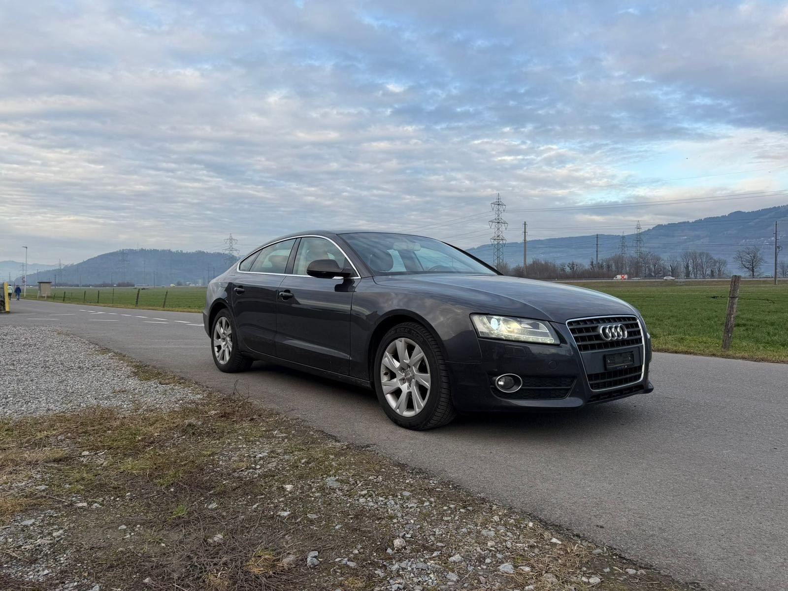 AUDI A5 Sportback 2.0 TFSI | Mit frisch MFK-showroom-element-3