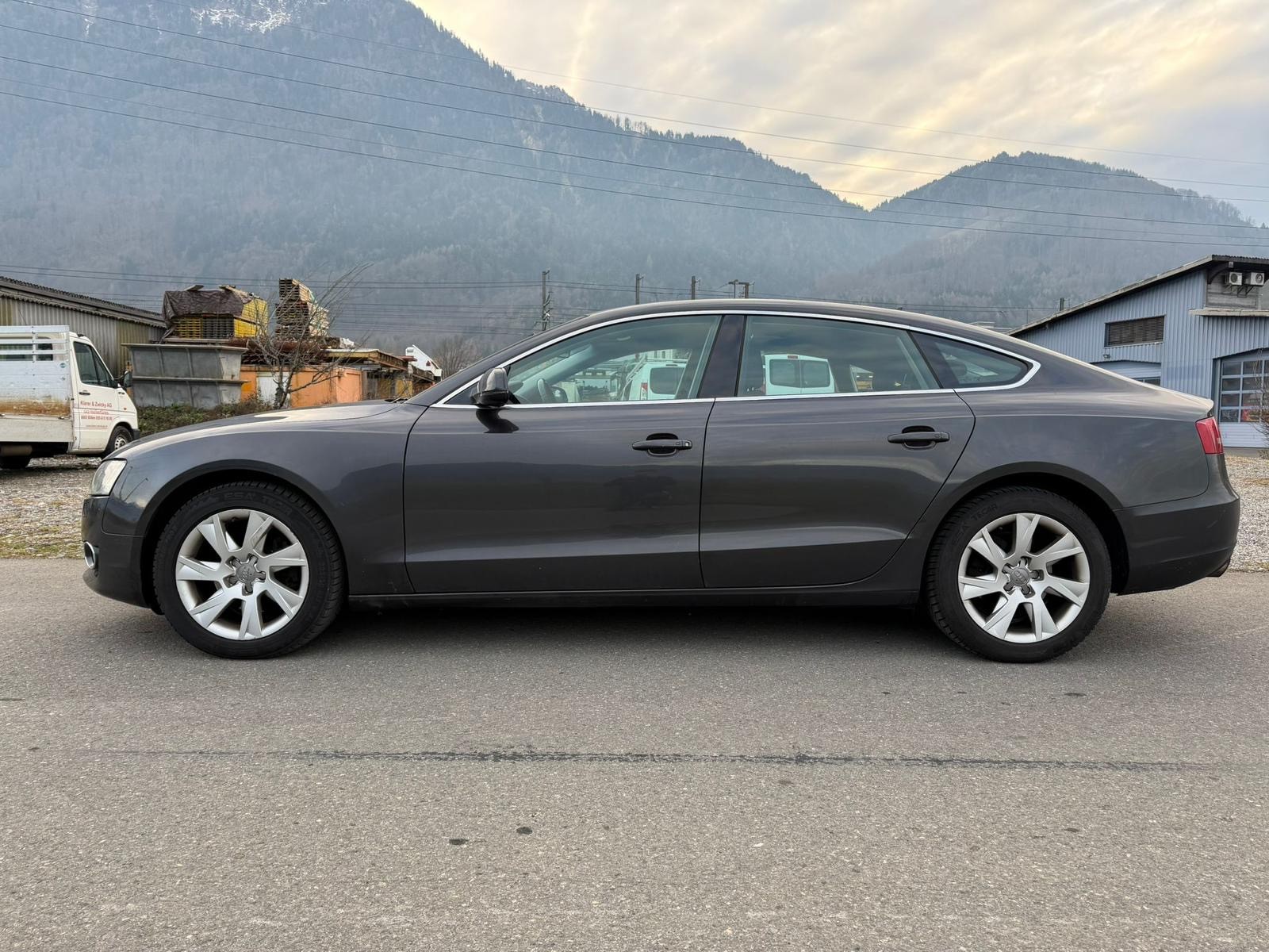 AUDI A5 Sportback 2.0 TFSI | Mit frisch MFK-showroom-element-1