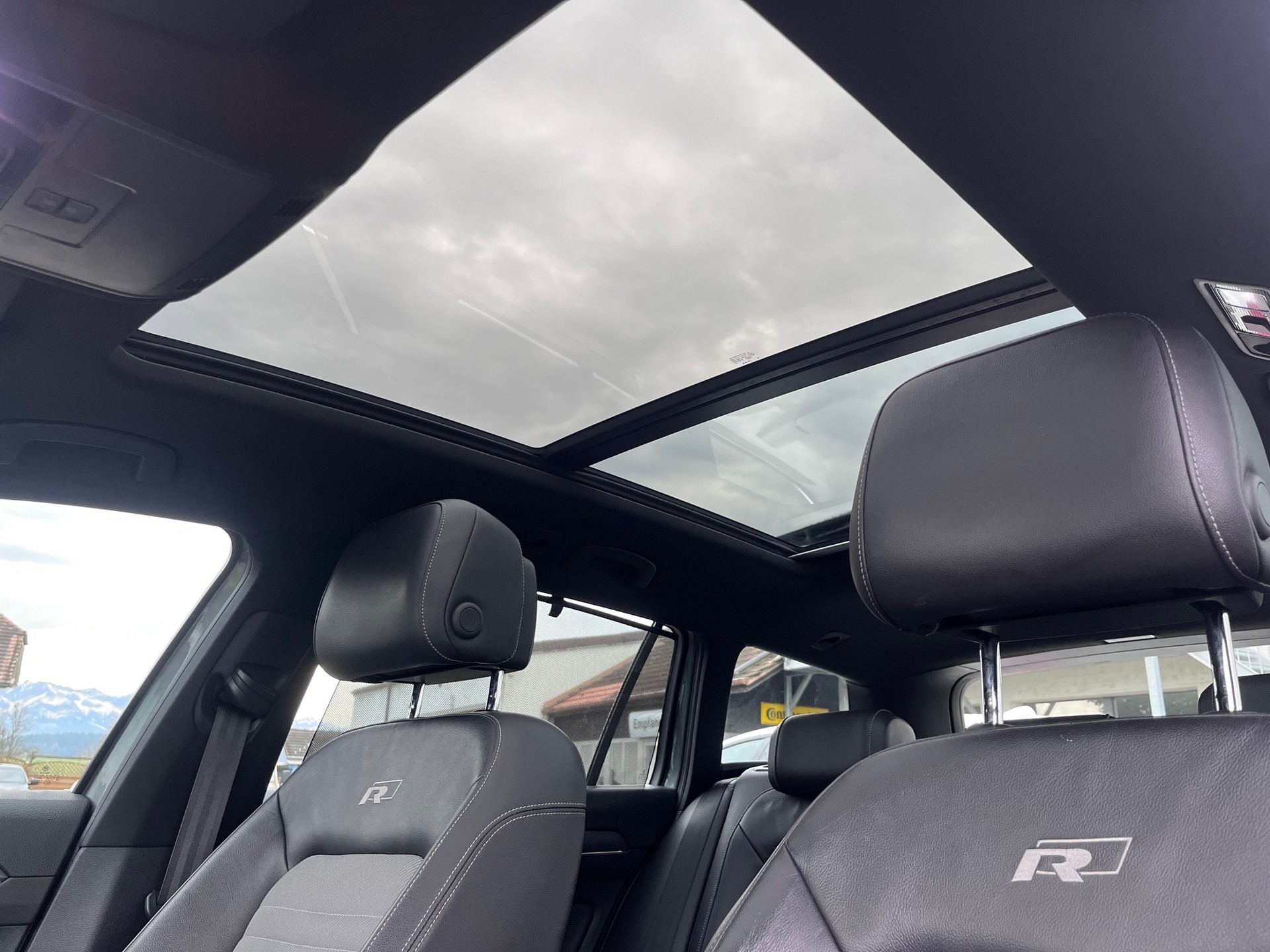 VW Passat Variant 2.0 TDI BMT Highline DSG 4Motion-image-16