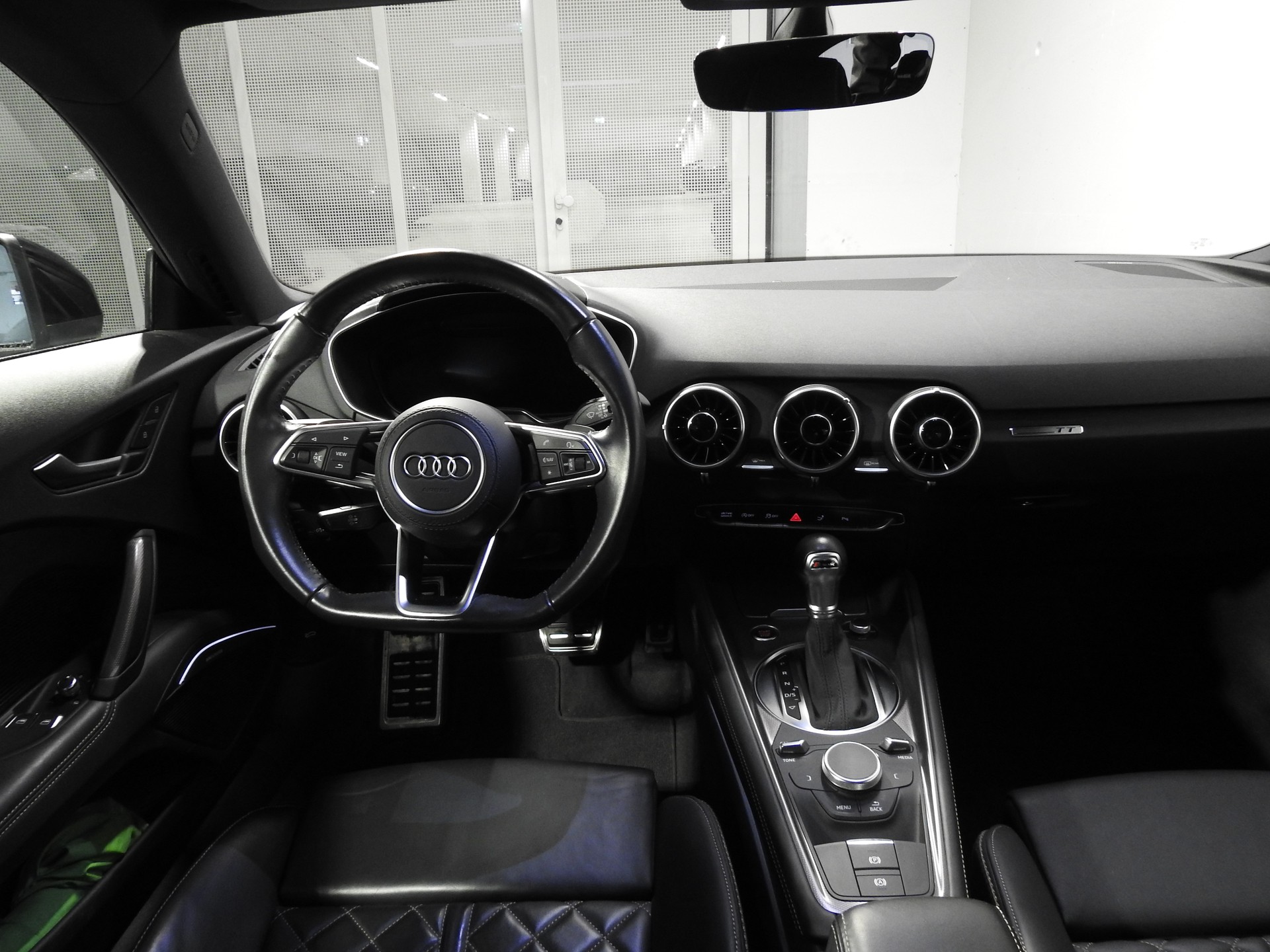 AUDI TT Coupé 2.0 45 TFSI S-Tronic-image-6