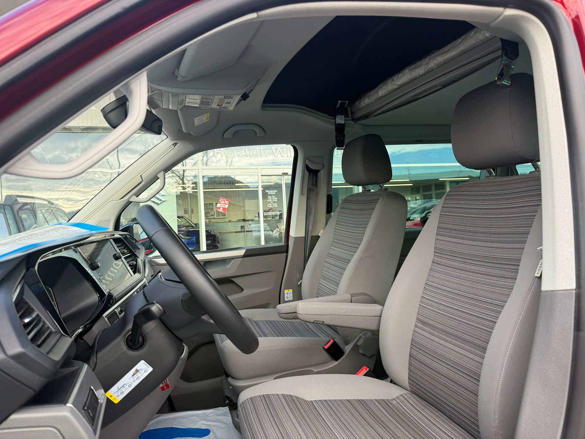 VW T6.1 California 2.0 Bi-TDI Beach Liberty DSG Ocean Edition-image-9