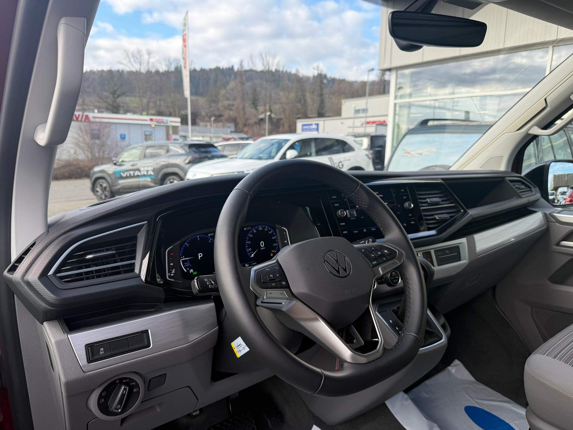 VW T6.1 California 2.0 Bi-TDI Beach Liberty DSG Ocean Edition-image-8