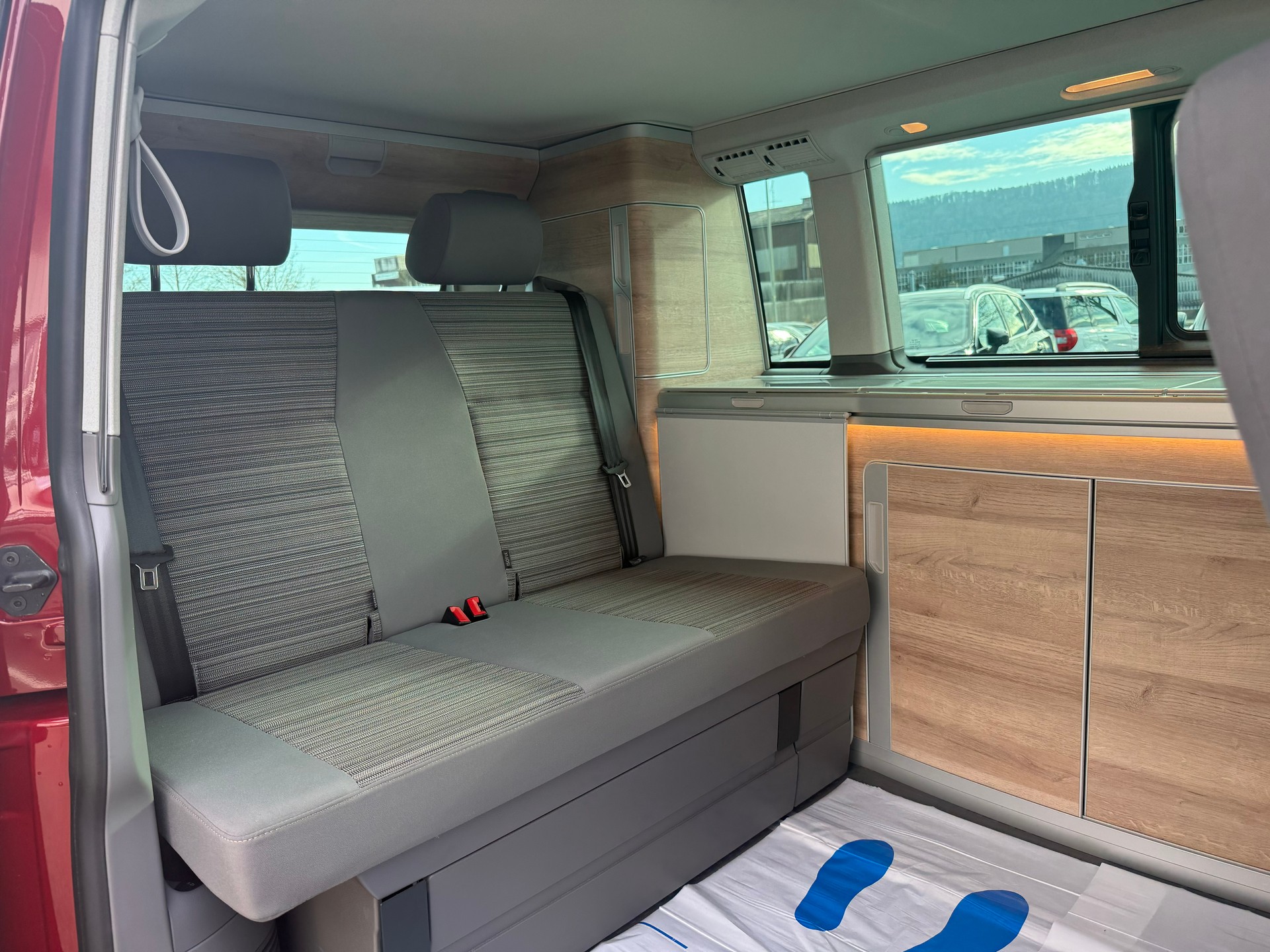 VW T6.1 California 2.0 Bi-TDI Beach Liberty DSG Ocean Edition-image-20