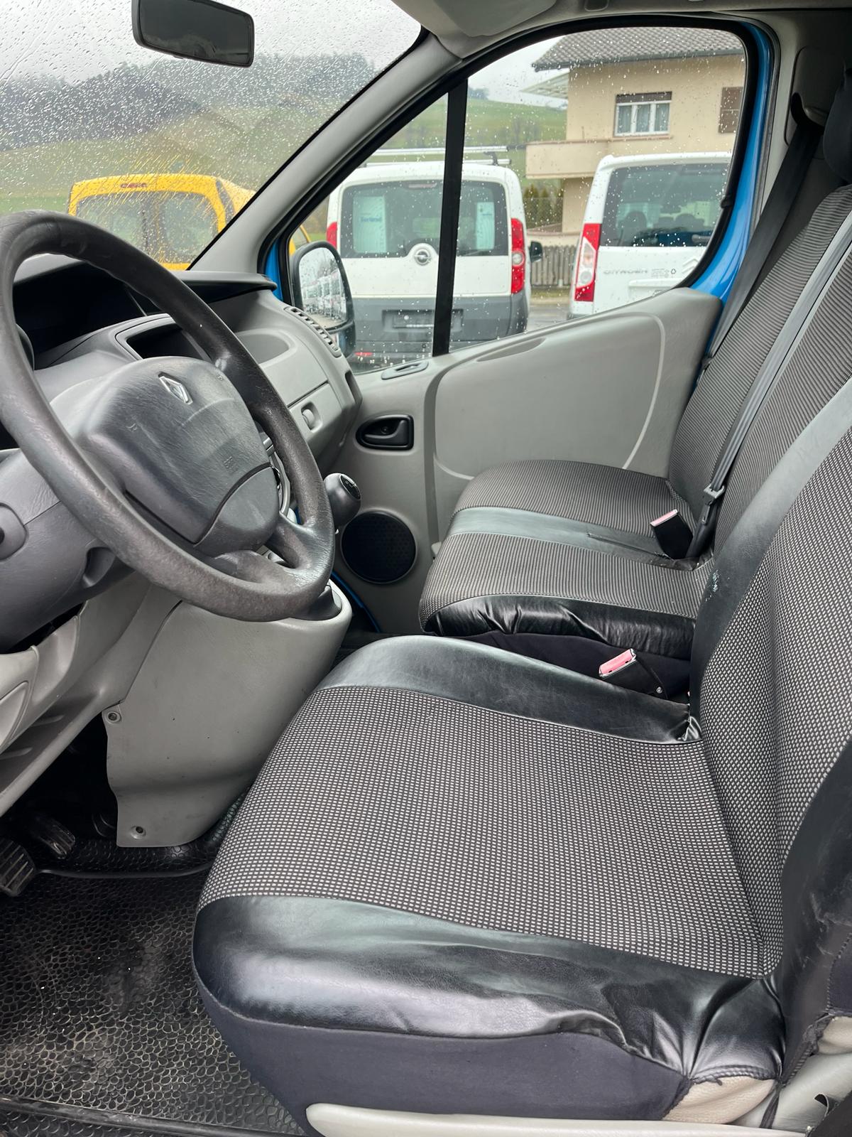 RENAULT Trafic 2.0 dCi 90 2.7t L1H1-image-4