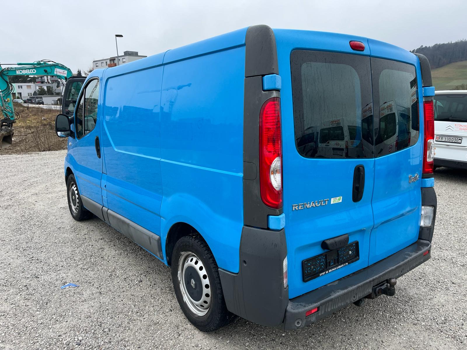 RENAULT Trafic 2.0 dCi 90 2.7t L1H1-image-2