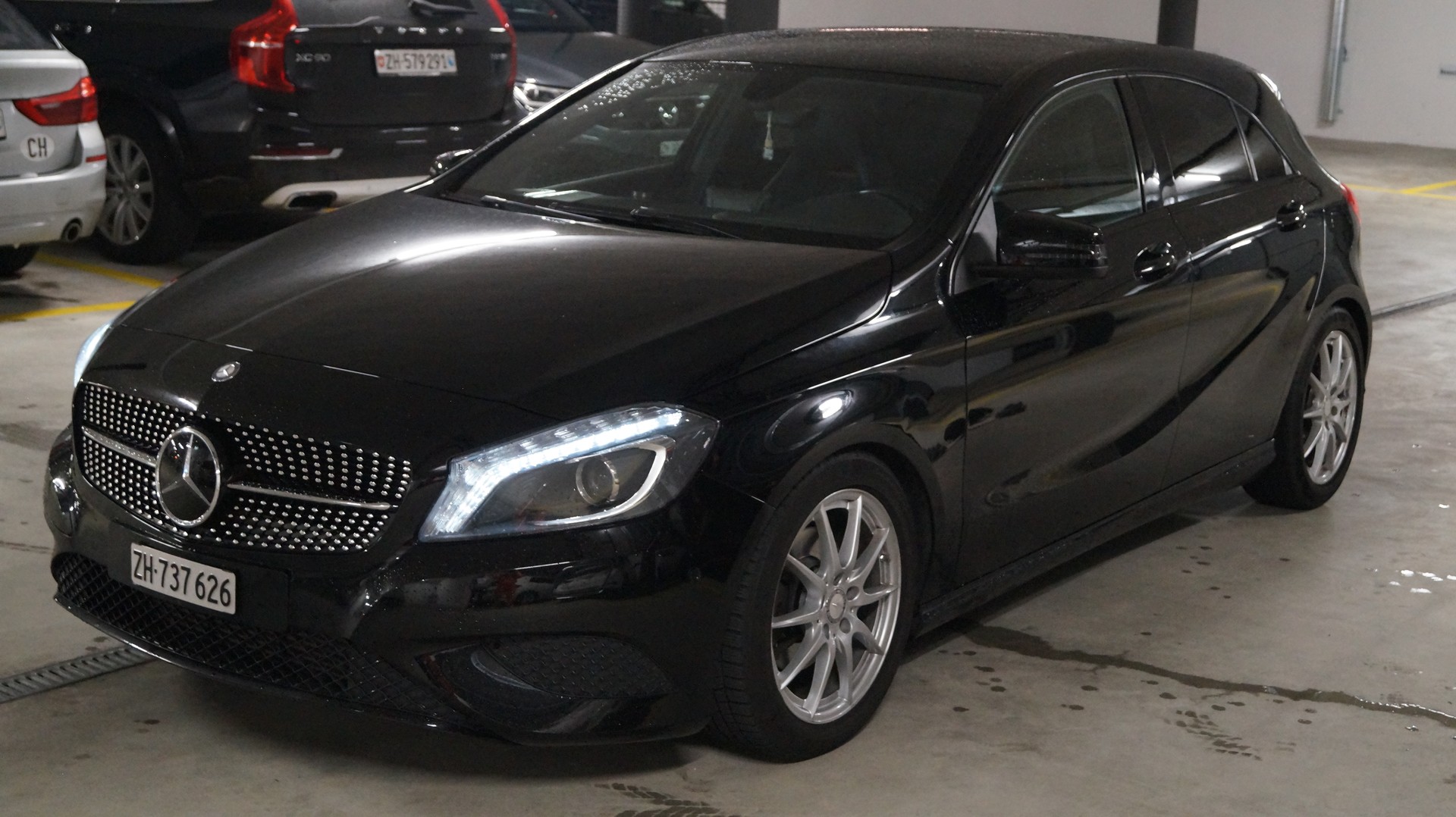 MERCEDES-BENZ A 200 Night Star 7G-DCT-image-5