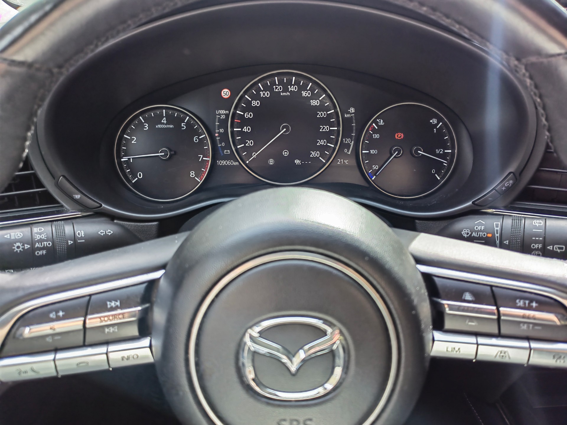 MAZDA CX-30 2.0 180 Revolution AWD-image-6