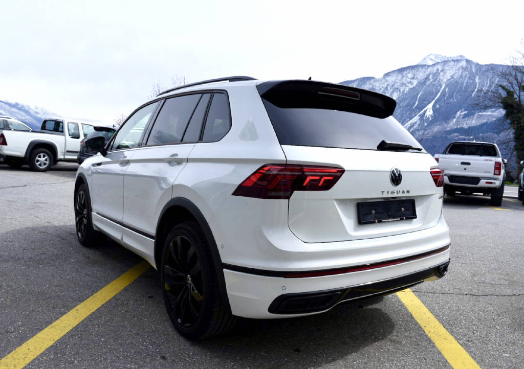 VW Tiguan 2.0 TSI R-Line DSG-image-5
