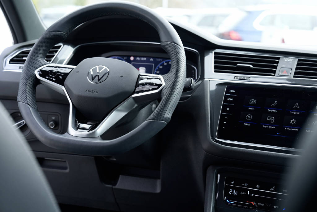 VW Tiguan 2.0 TSI R-Line DSG-image-7