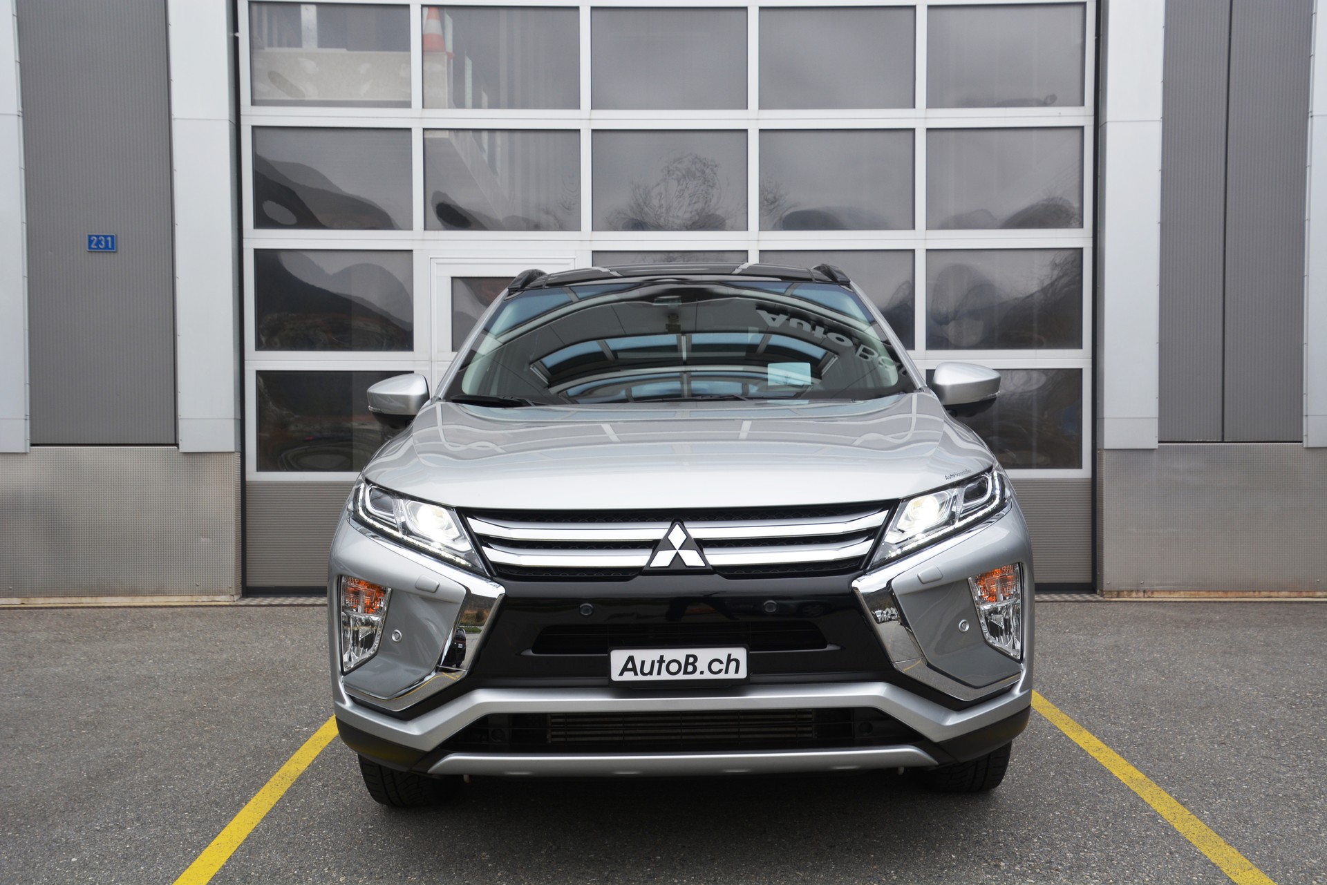 MITSUBISHI Eclipse Cross 1.5 T-Mivec Style 4WD CVT-image-2
