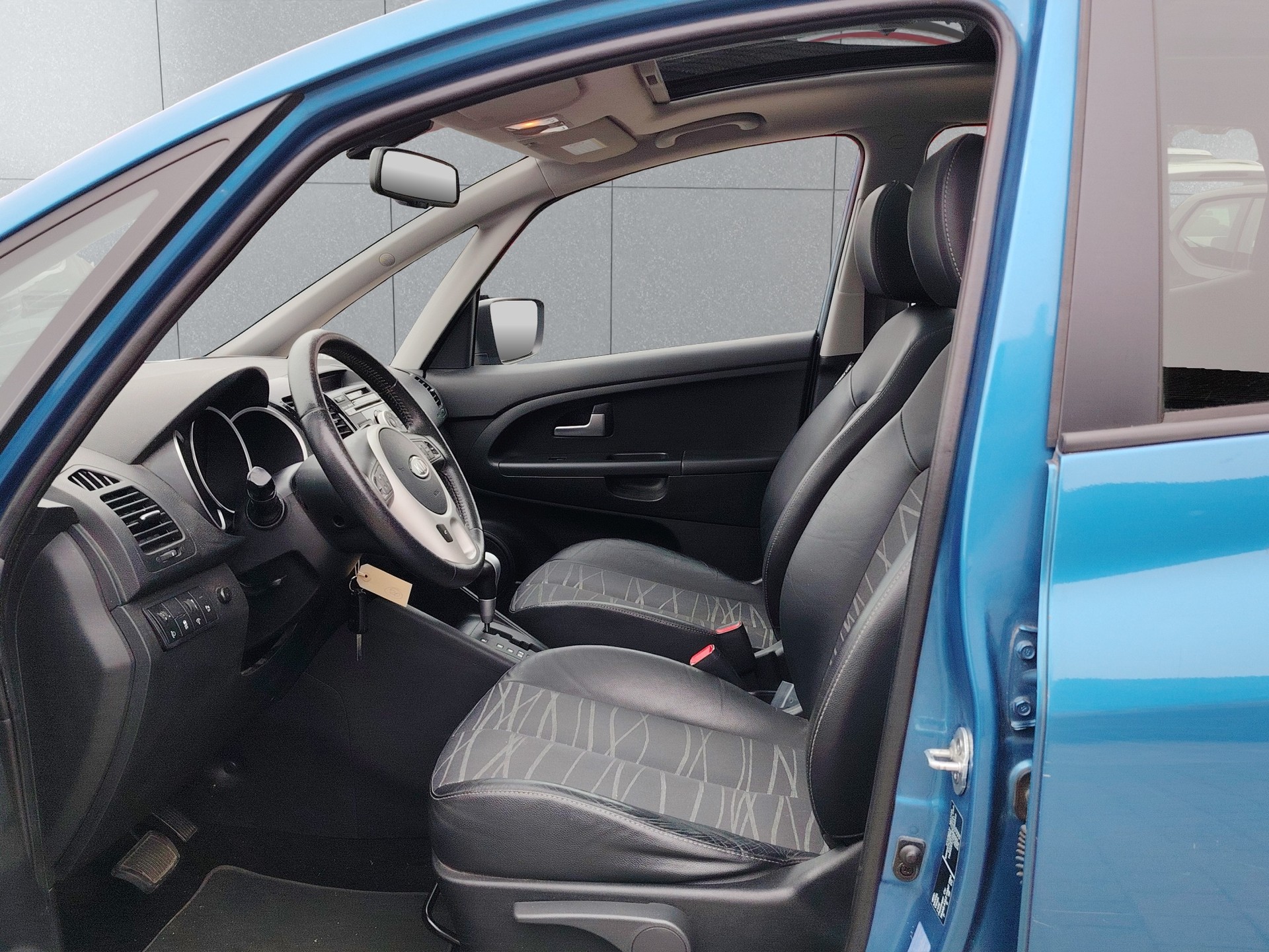 KIA Venga 1.6 CVVT _seven Automatic-image-8