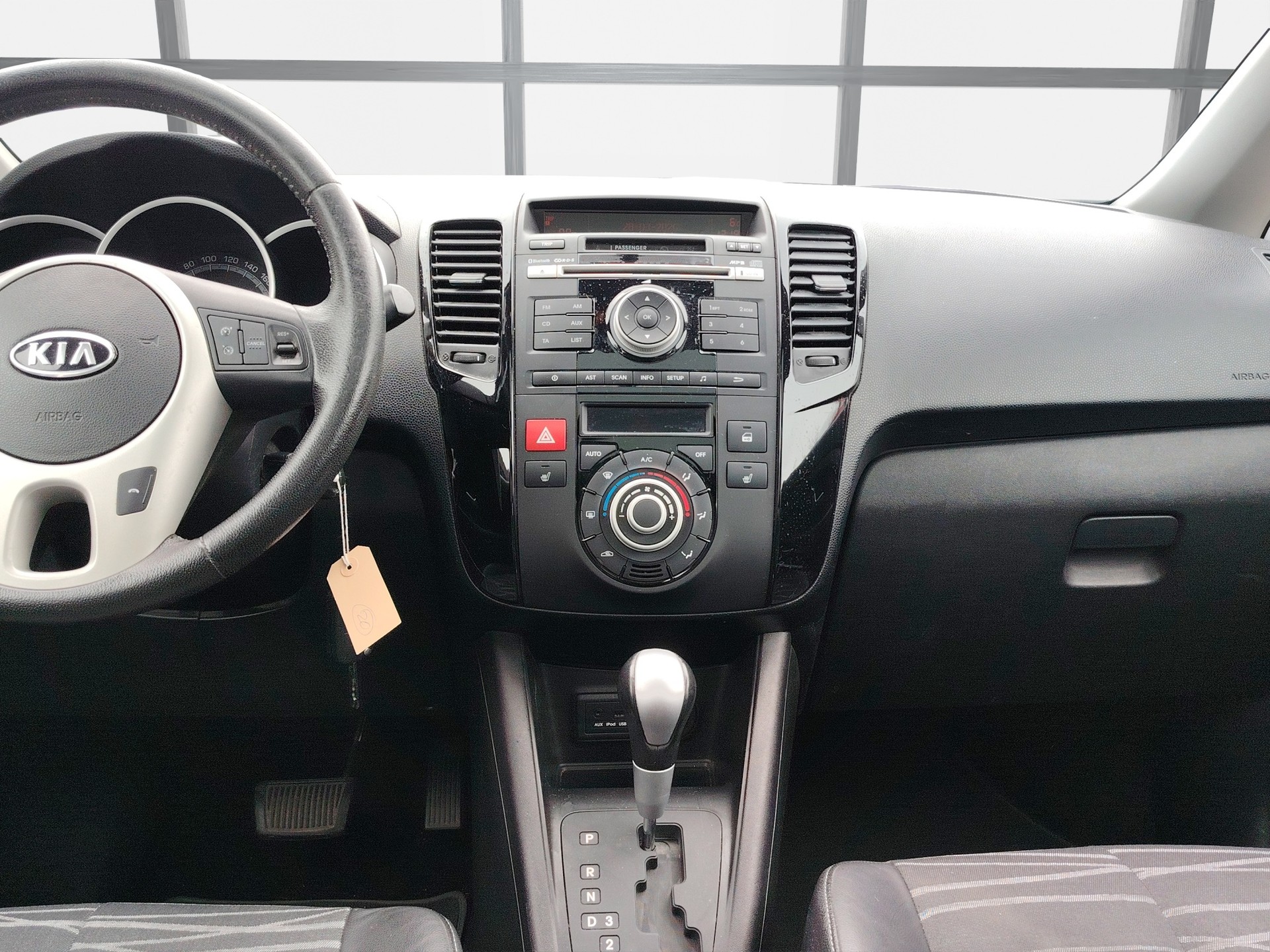 KIA Venga 1.6 CVVT _seven Automatic-image-10