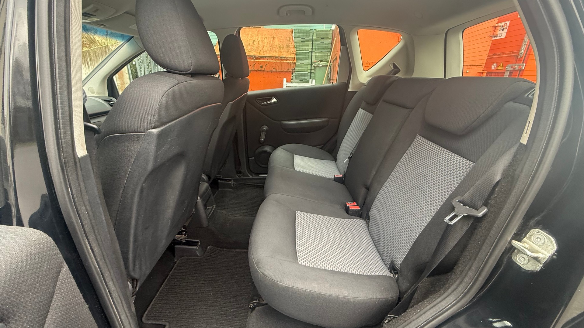 MERCEDES-BENZ A 170 Classic-image-11