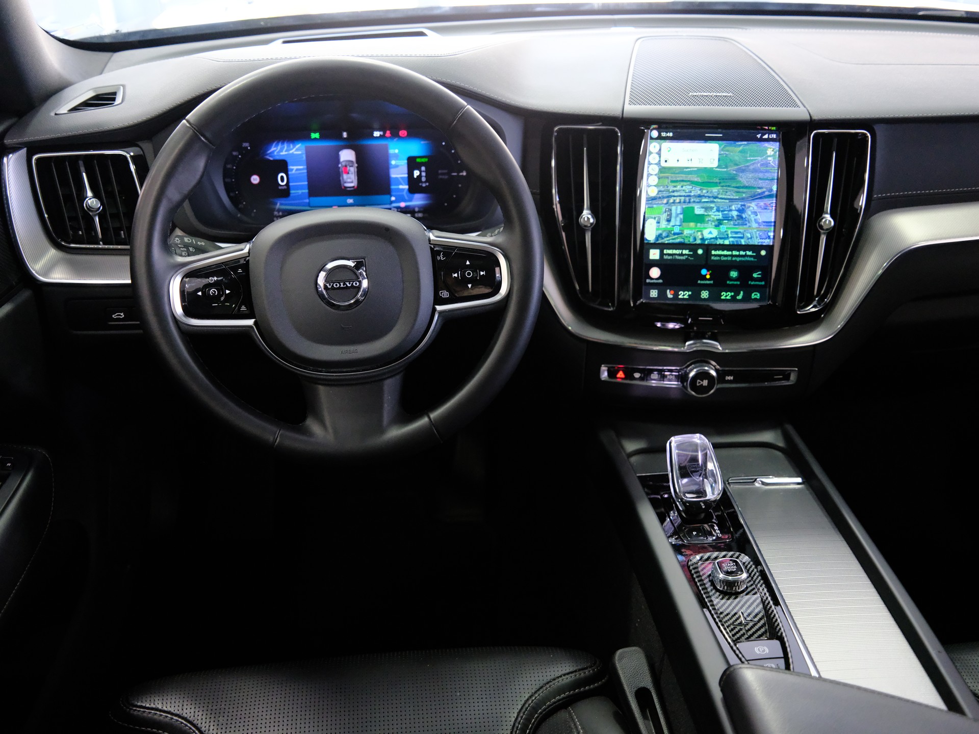 VOLVO XC60 T8 eAWD PluginHybrid Ultra Dark Geartronic-image-11