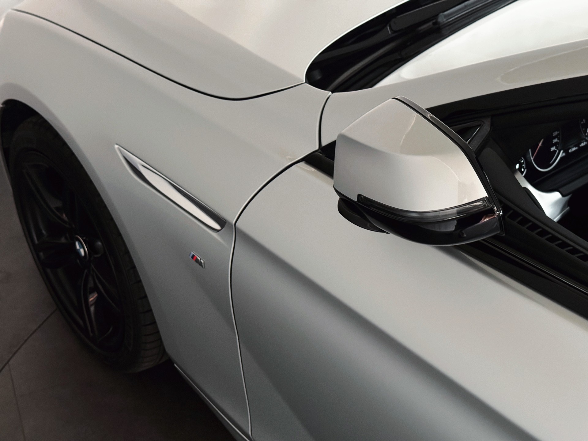 BMW 640i Cabrio xDrive-image-30