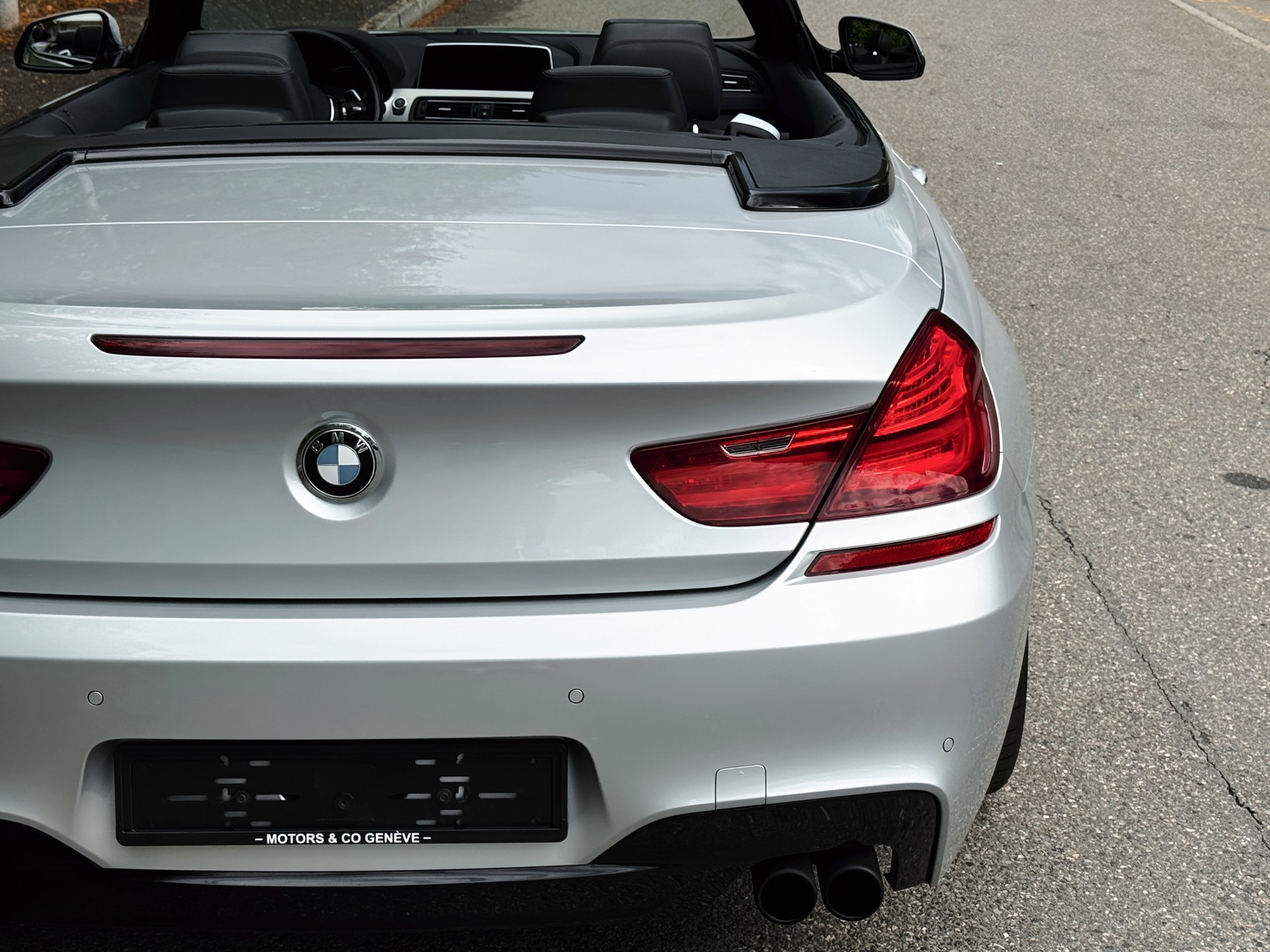 BMW 640i Cabrio xDrive-image-11