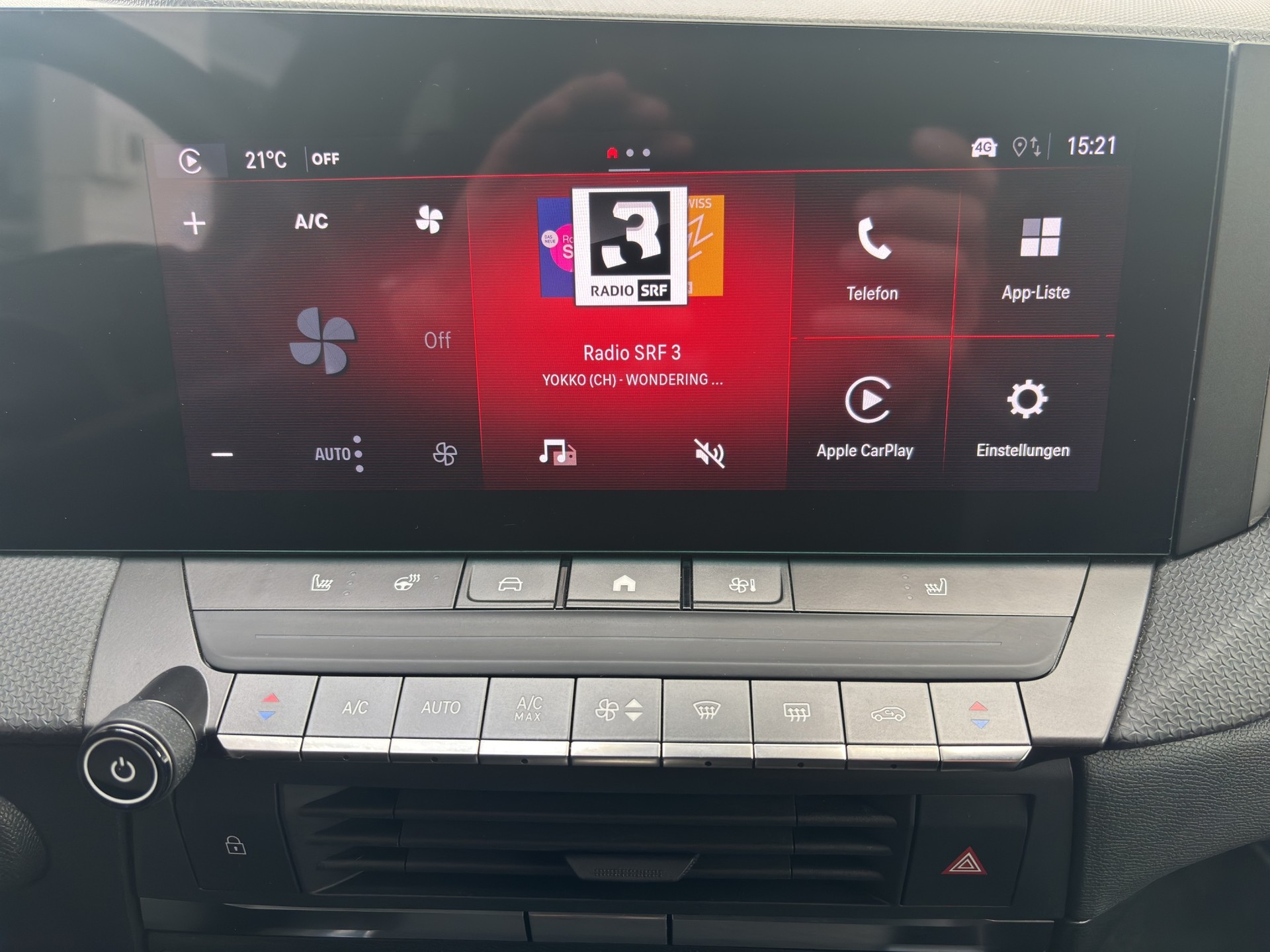 OPEL Astra Sports Tourer 1.6 PHEV Turbo GS A-image-8