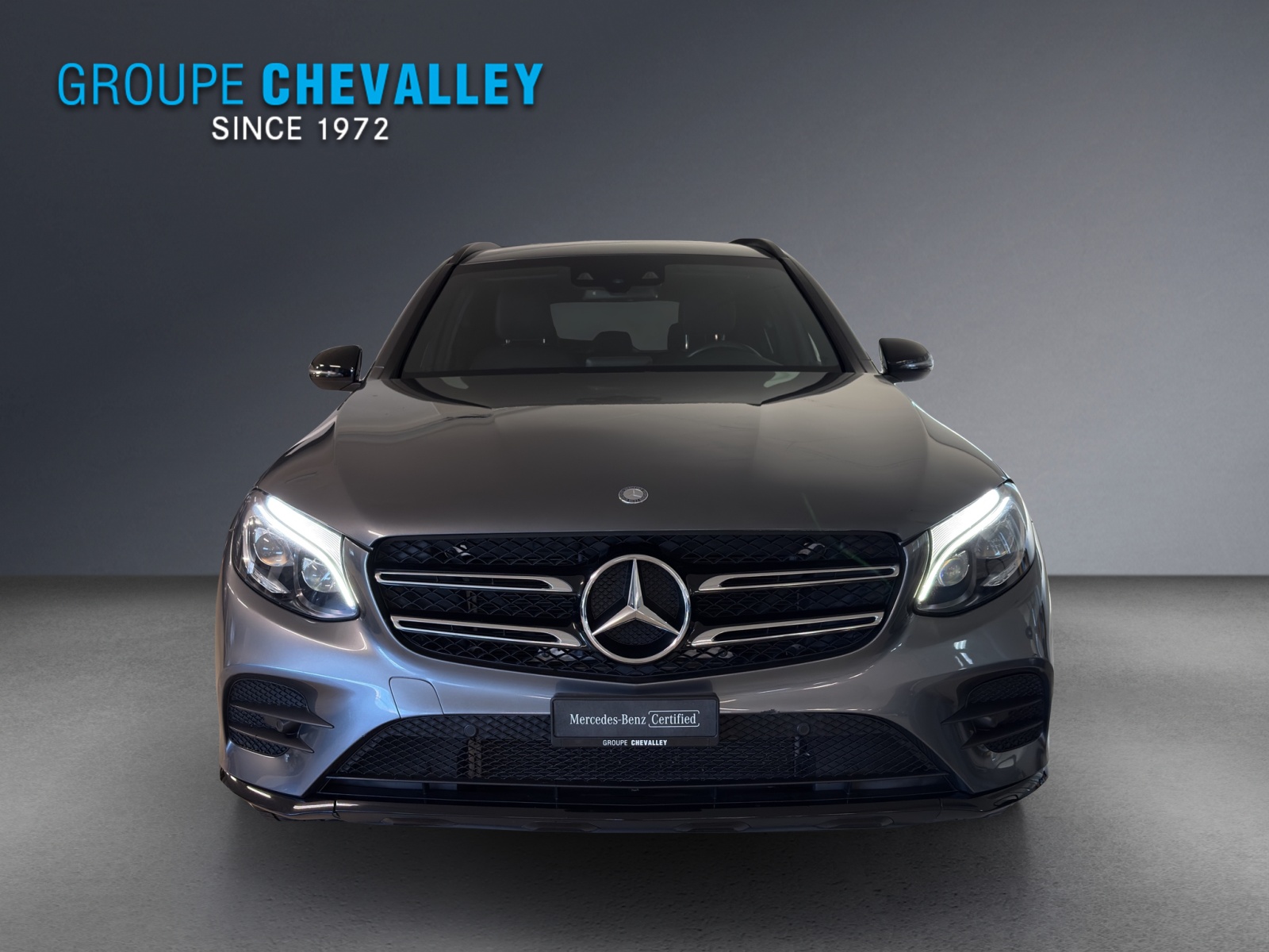 MERCEDES-BENZ GLC 250 AMG Line 4Matic-showroom-element-1