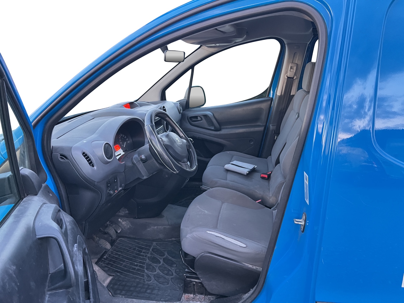 PEUGEOT Partner 1.6 e-HDI Urban Pack L2-image-8