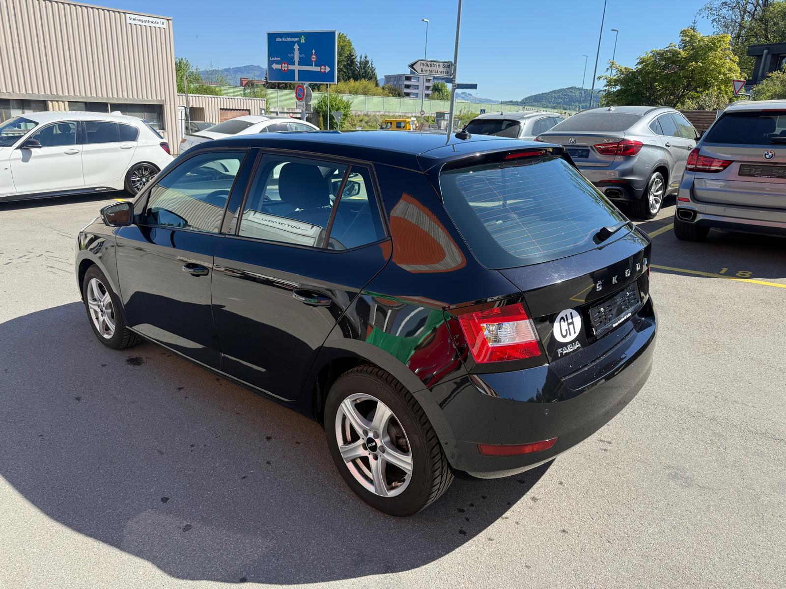 SKODA Fabia 1.0 TSI Ambition DSG-image-4