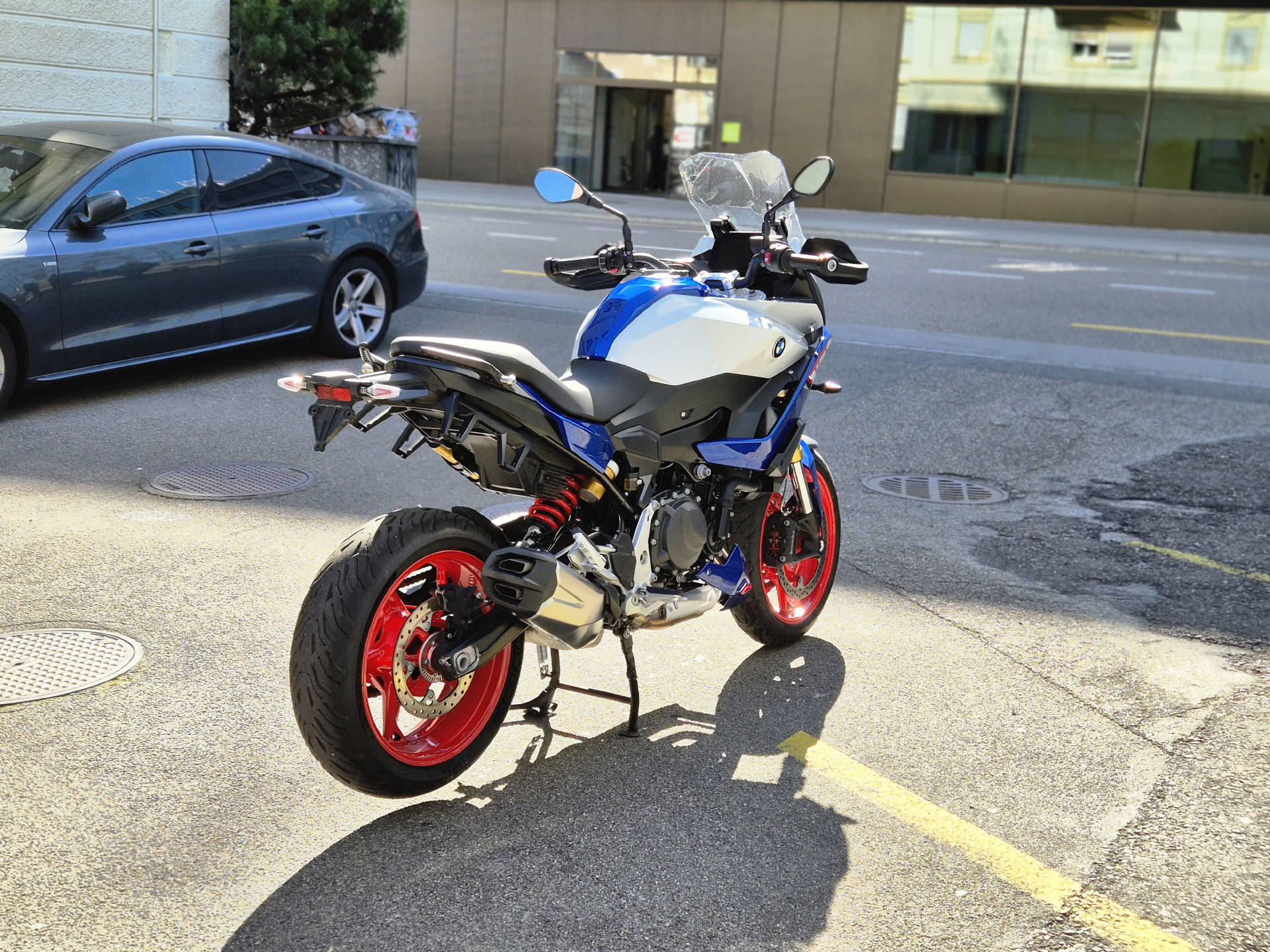 BMW F 900 XR-showroom-element-3