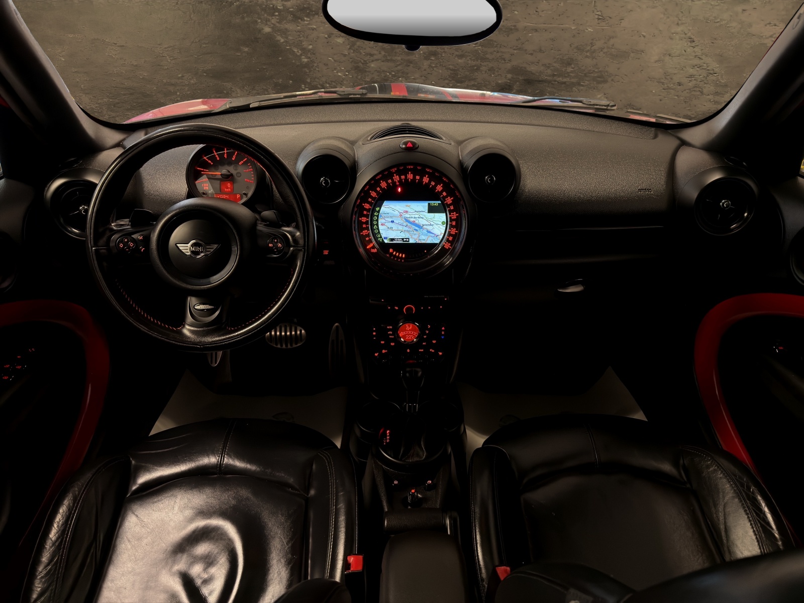 MINI Countryman Cooper S ALL4 Steptronic-showroom-element-3