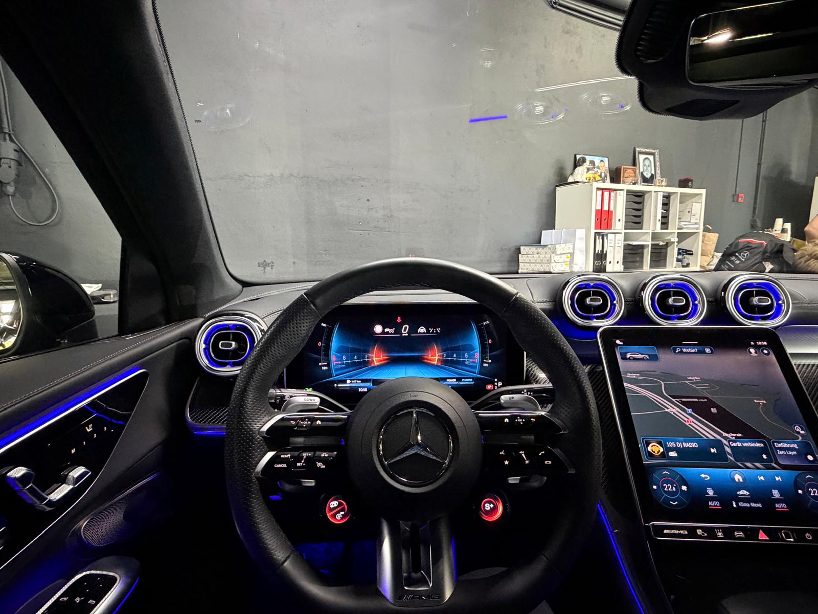 MERCEDES-BENZ GLC 43 AMG Limited All in Black Performance 4Matic 9G-Tronic Werksgarantie Vollausstattung-image-9