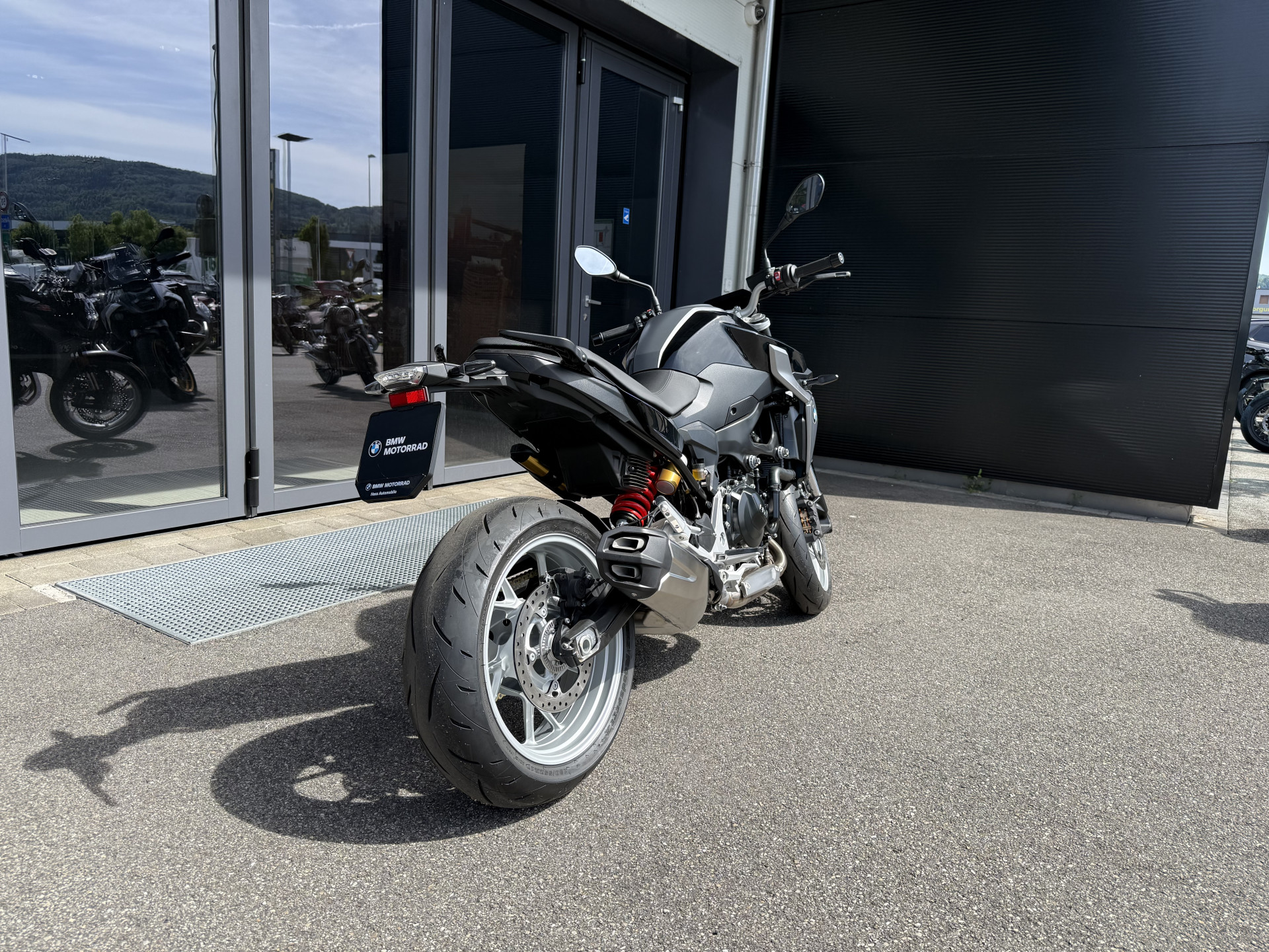 BMW F 900 R-image-2