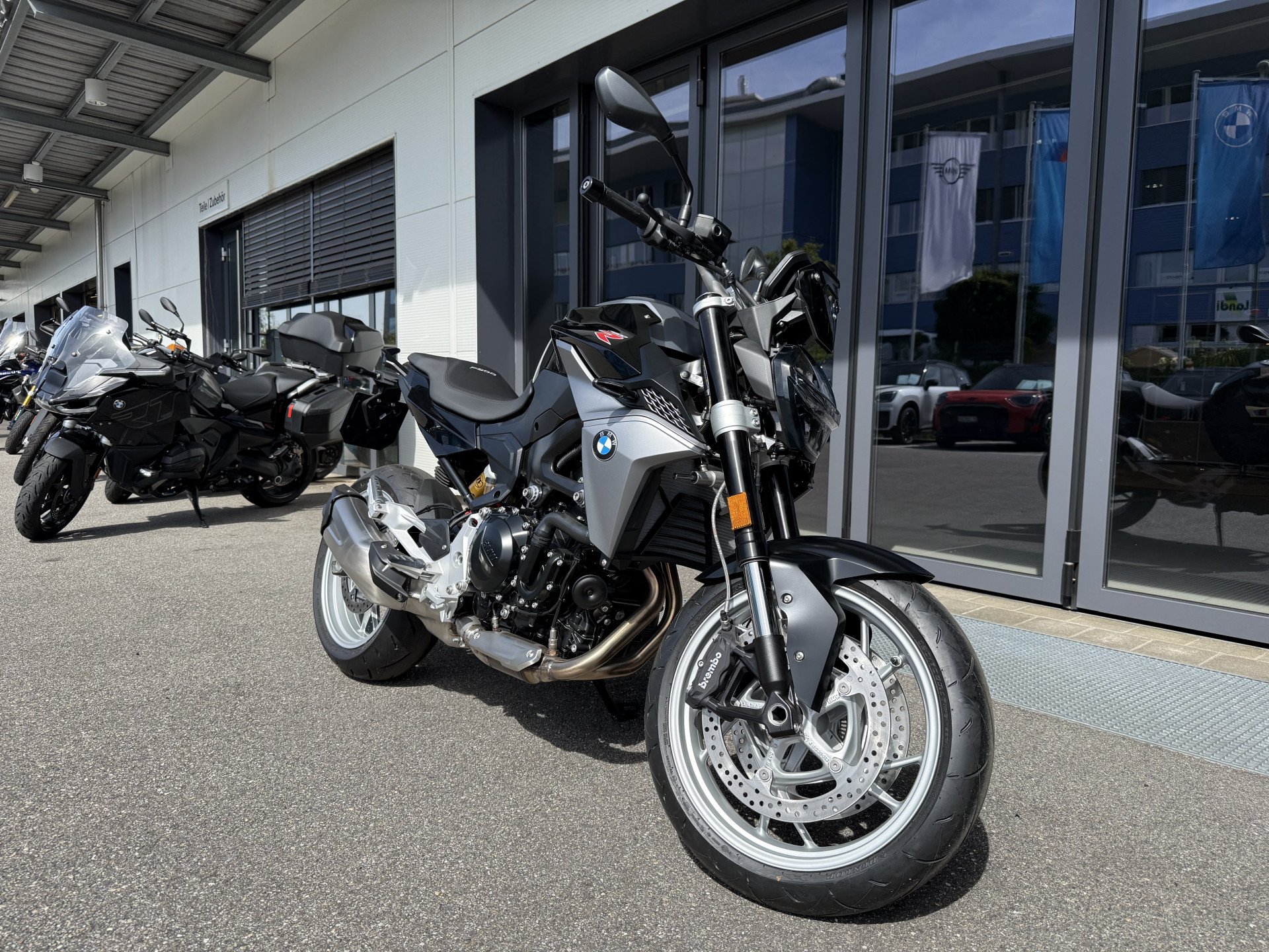BMW F 900 R