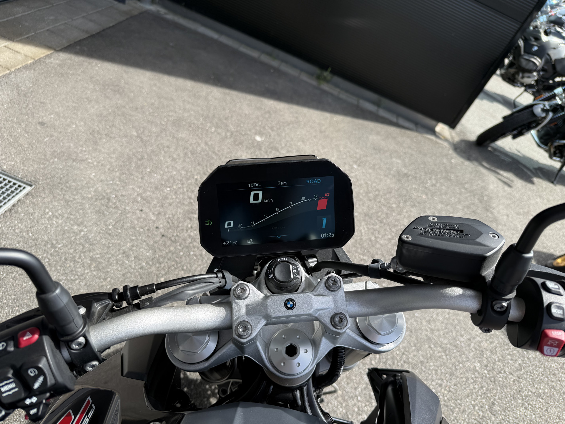 BMW F 900 R-image-3