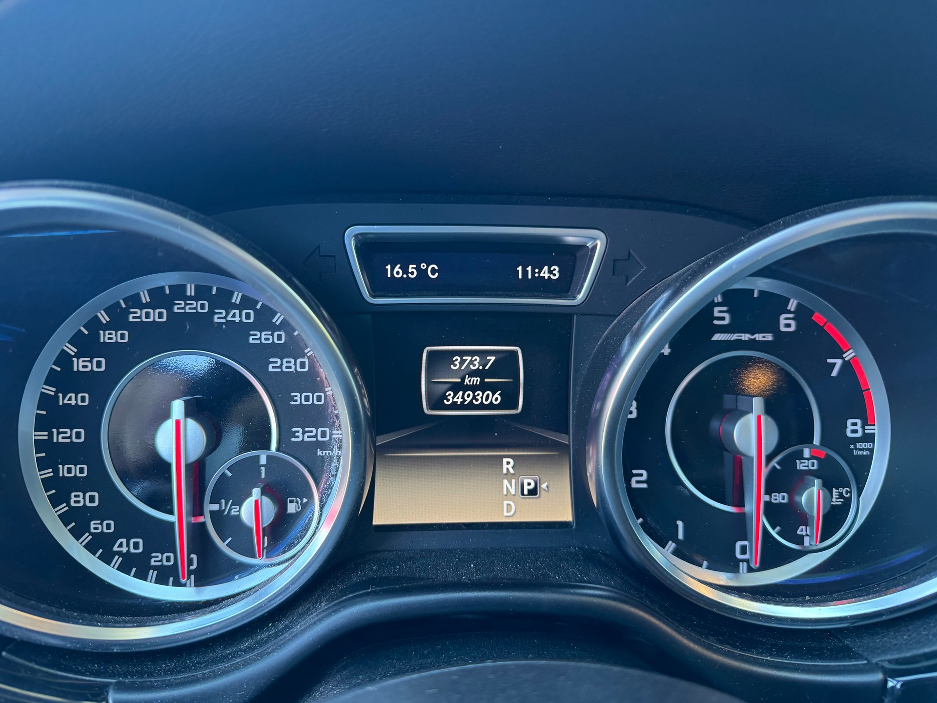 MERCEDES-BENZ ML 63 AMG 4Matic Speedshift-image-13